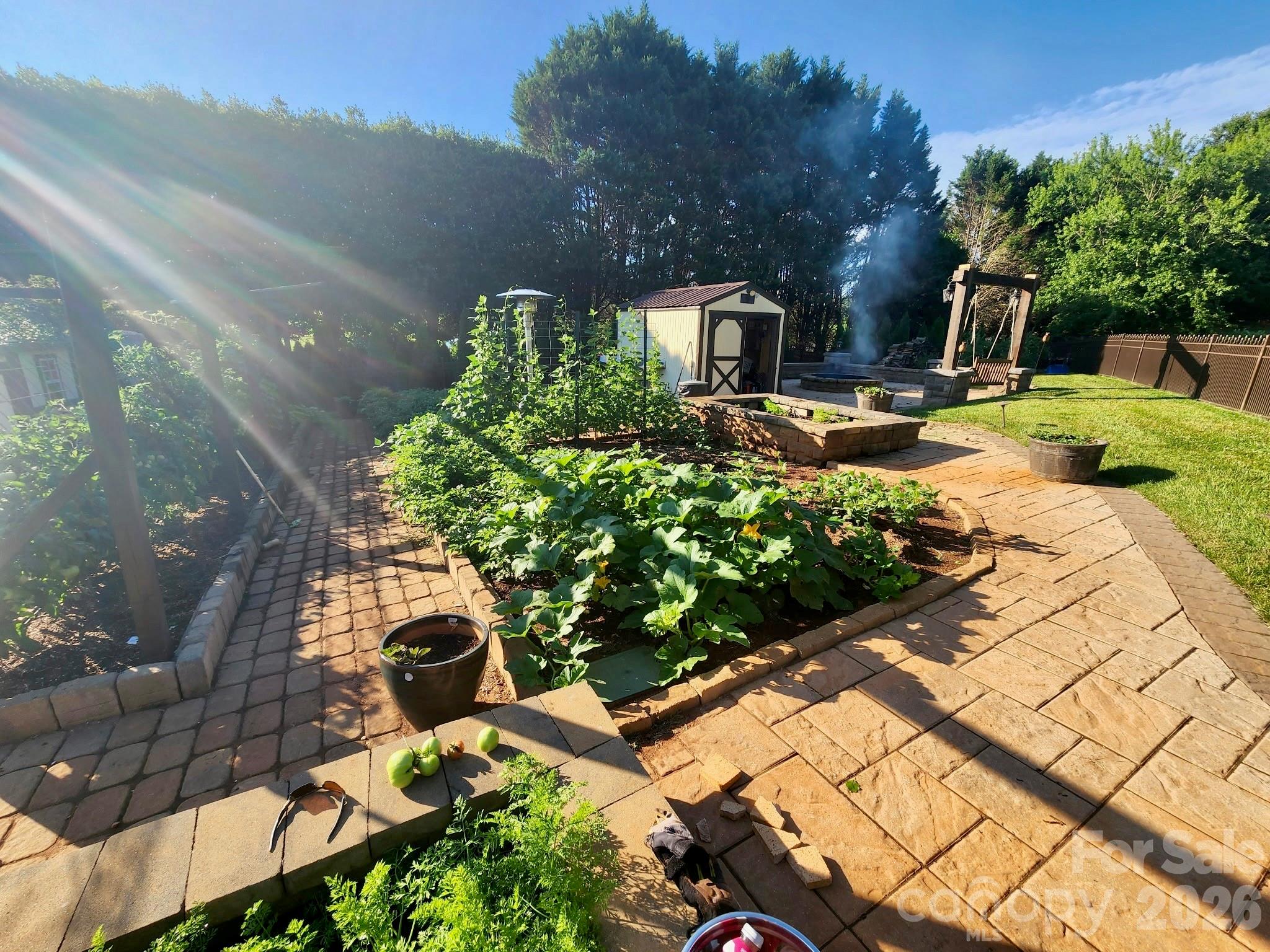 main property photo 39