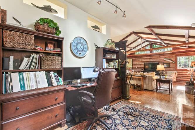 main property photo 20