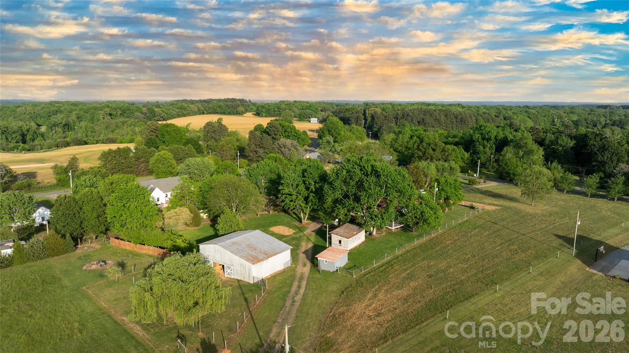 main property photo 6