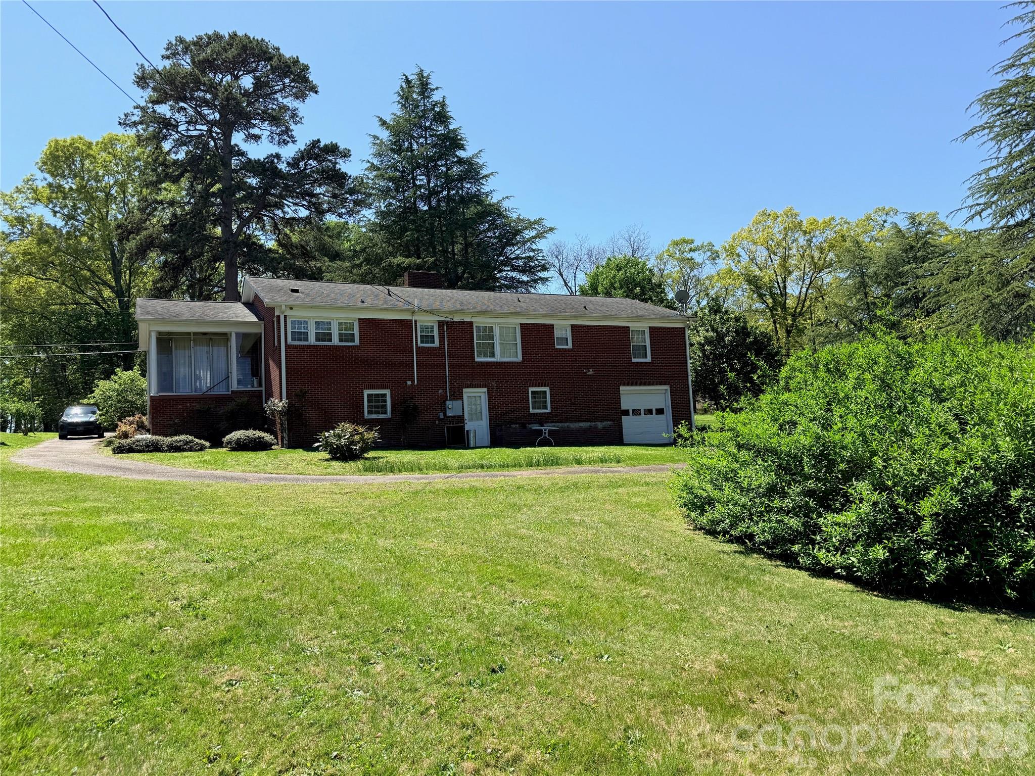 main property photo 36