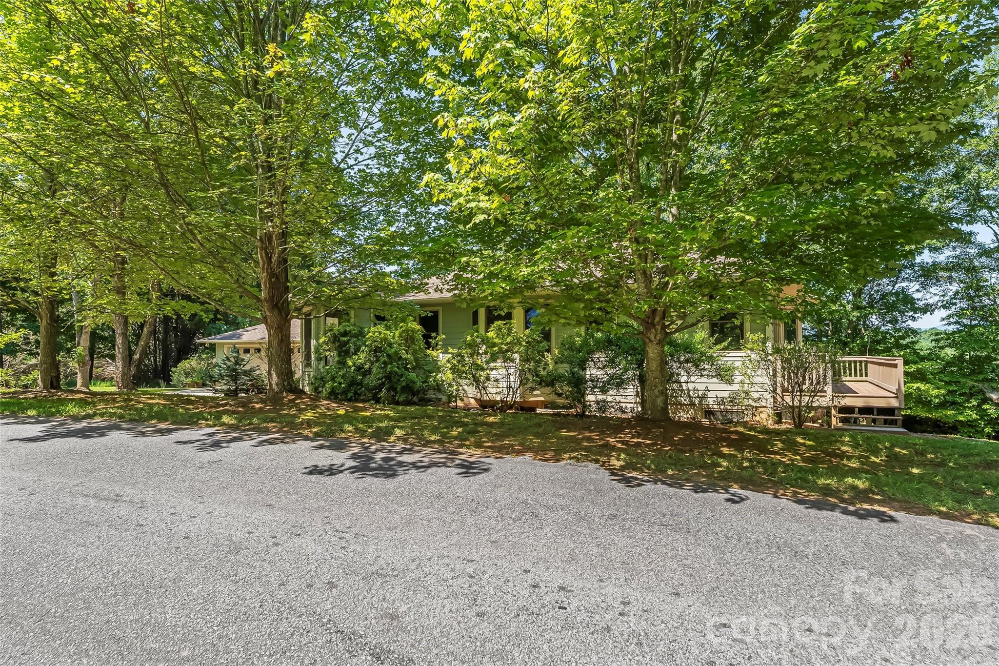 main property photo 30