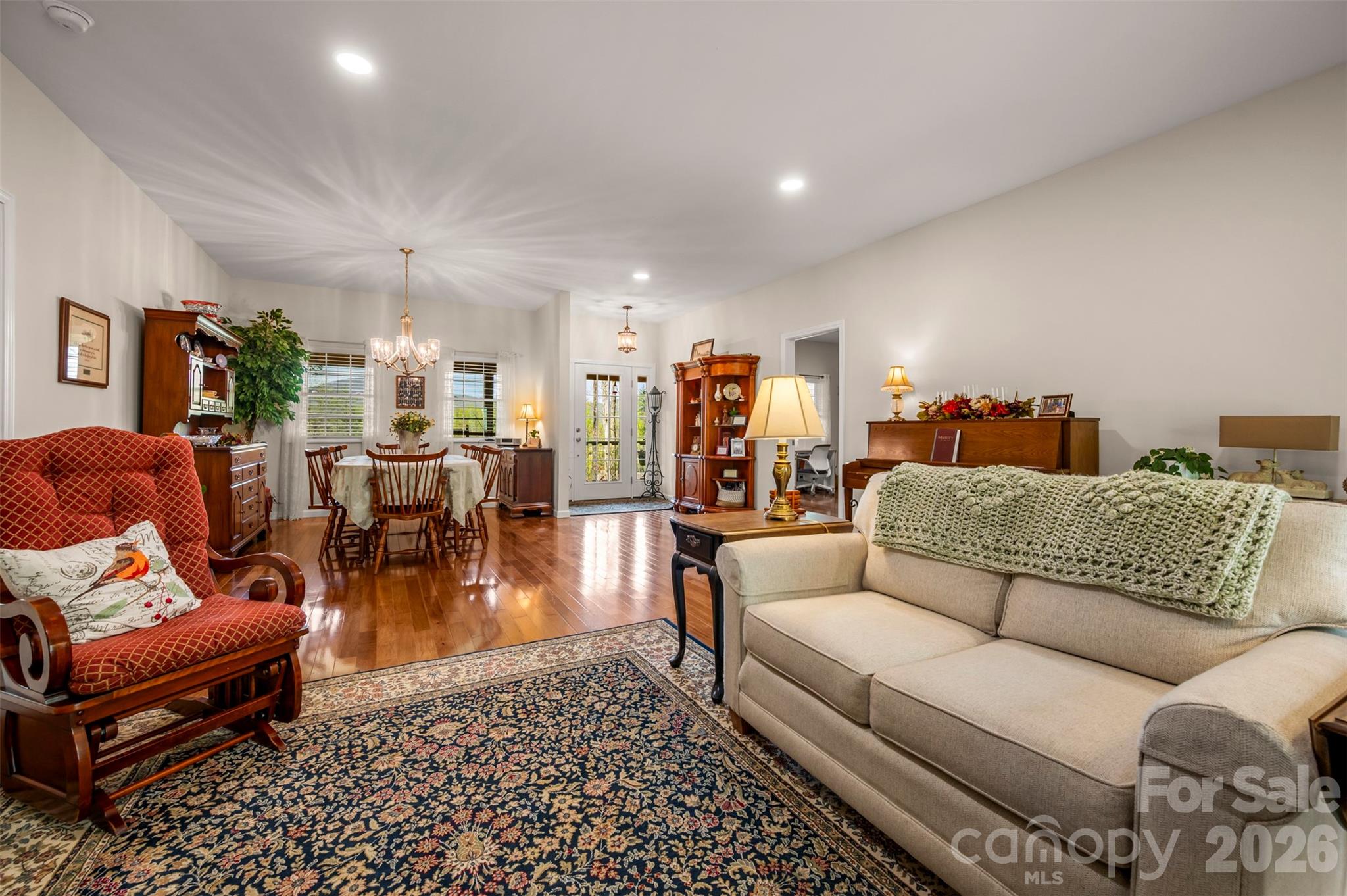 main property photo 14