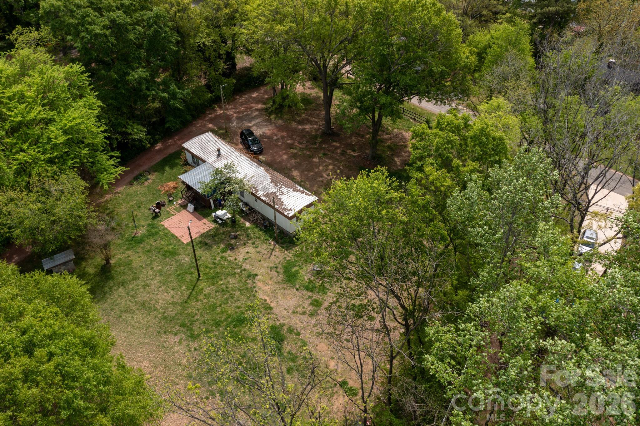 main property photo 12