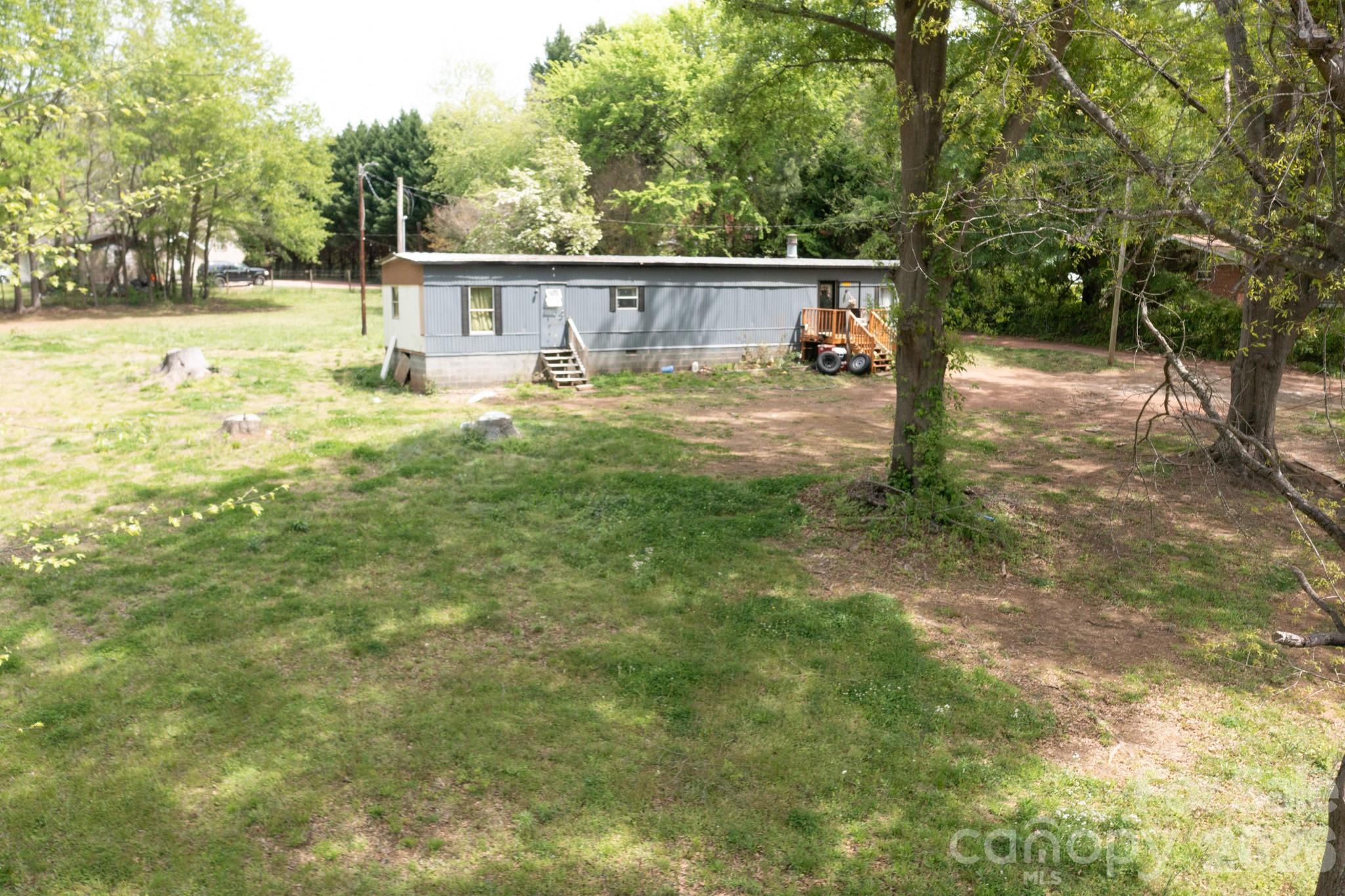 main property photo 9