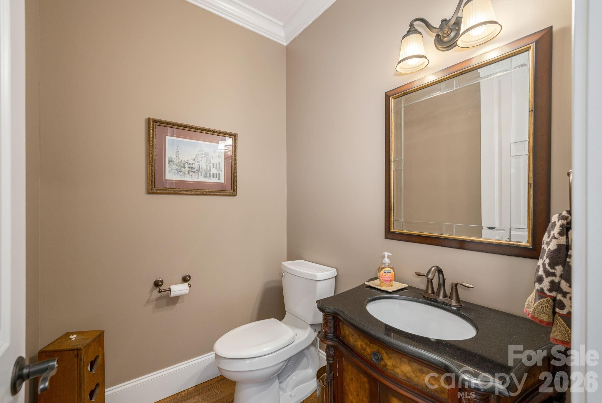 main property photo 25