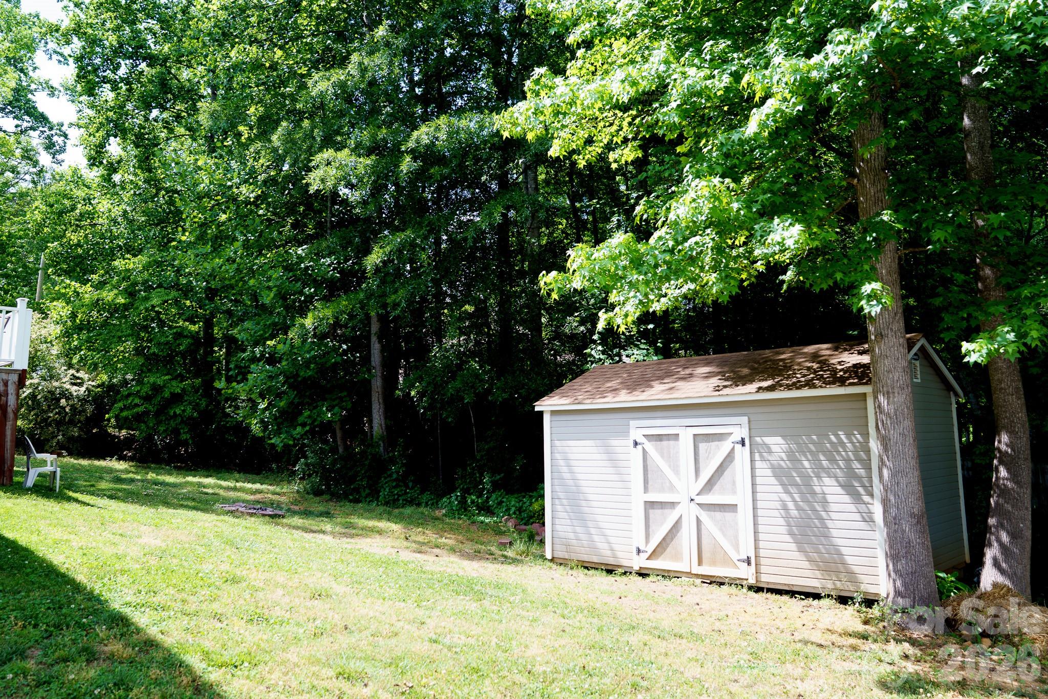 main property photo 39