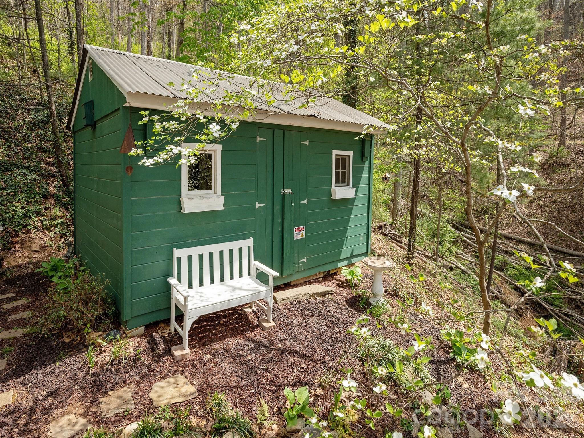 main property photo 27