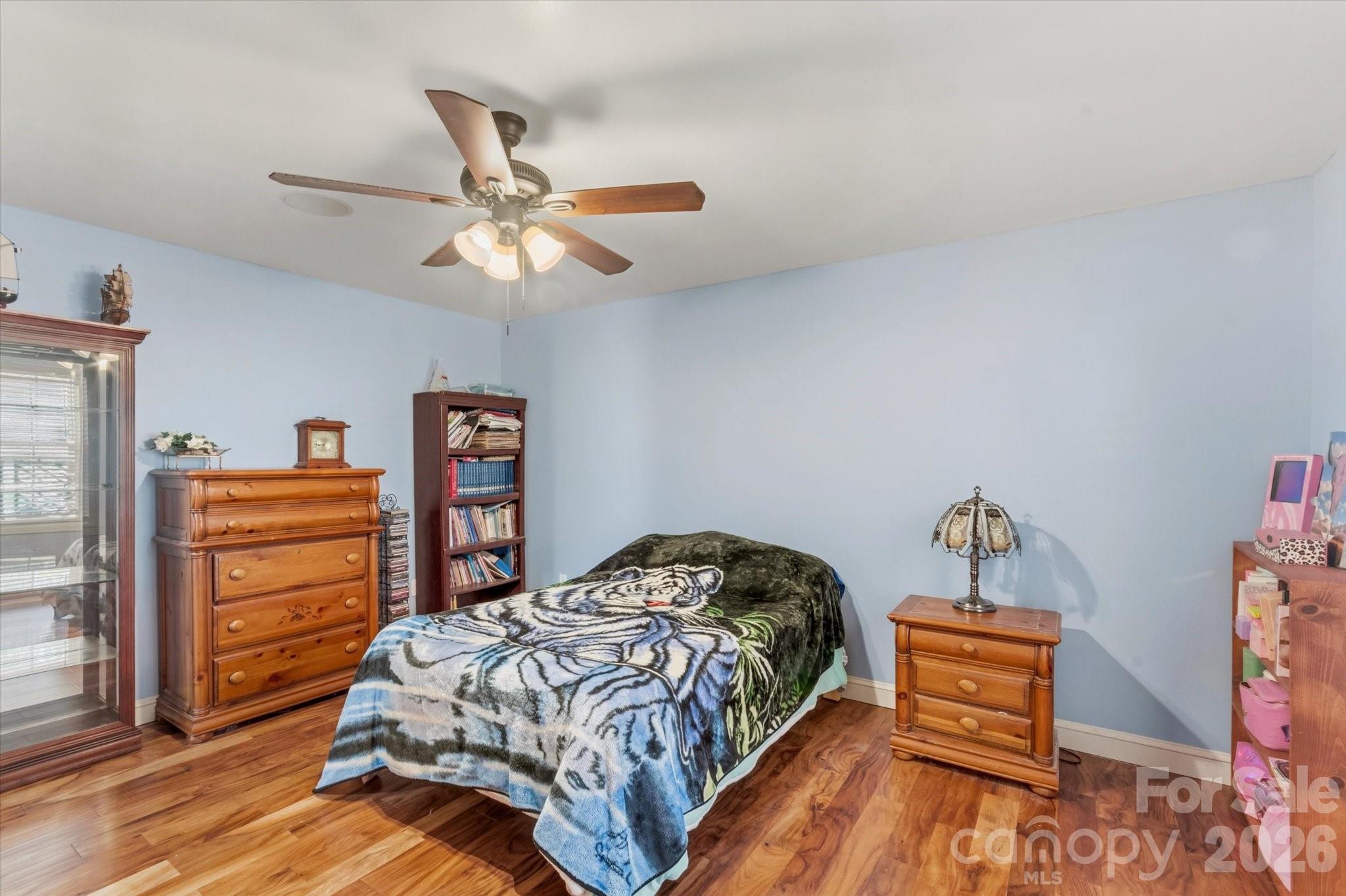 main property photo 22
