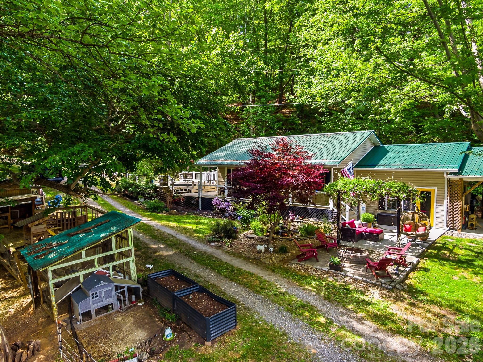 main property photo 2