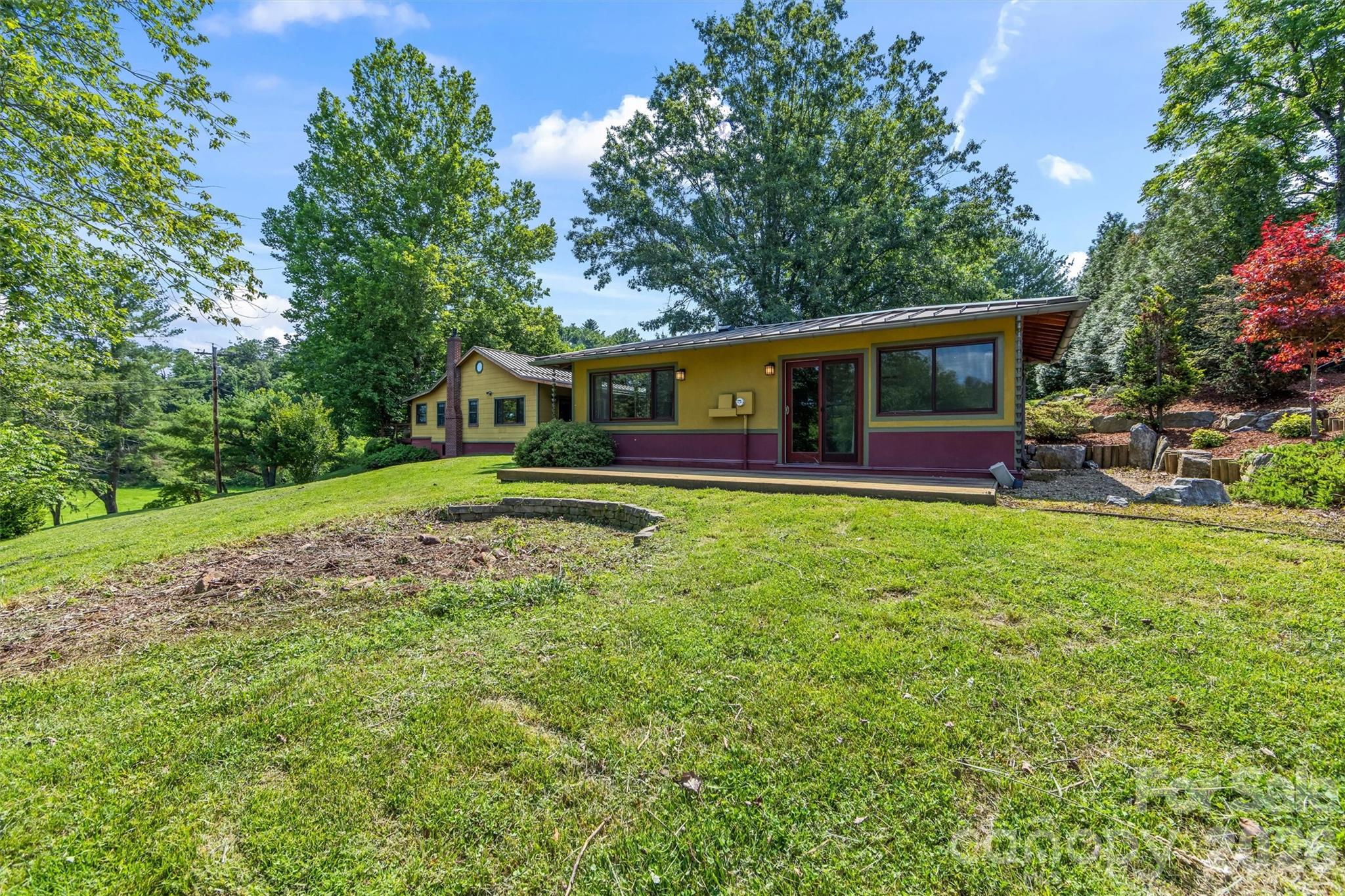 main property photo 38