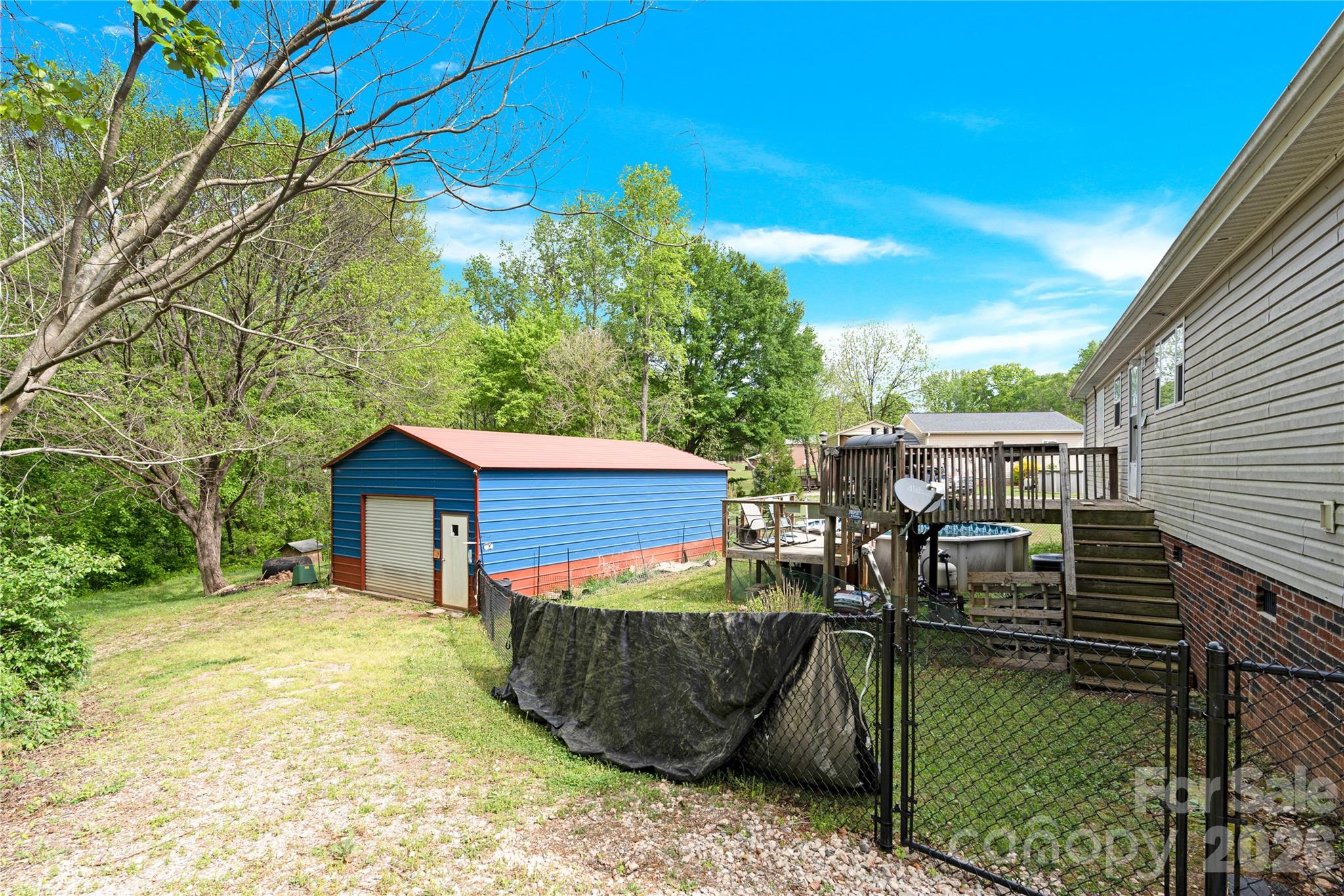 main property photo 17