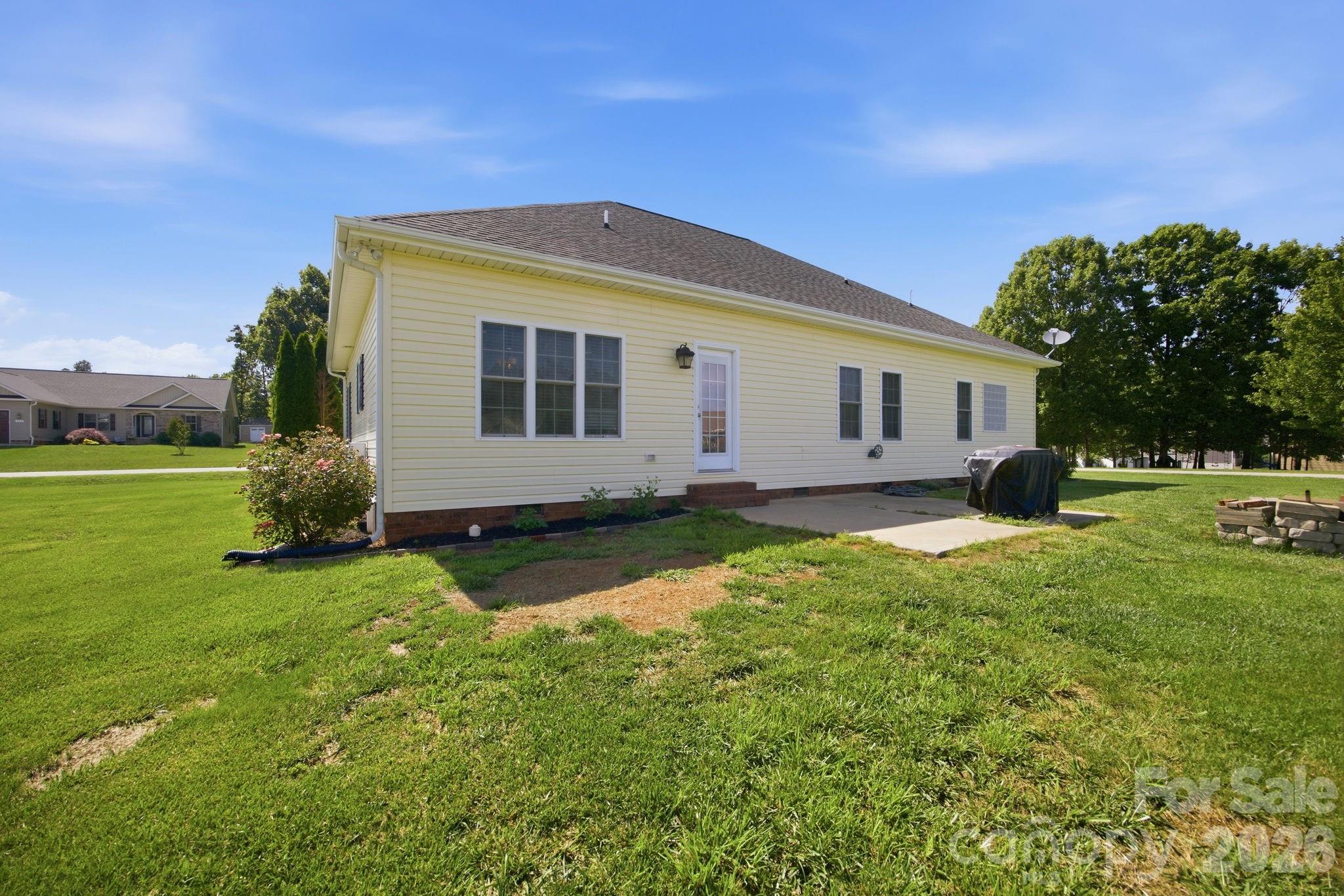 main property photo 29