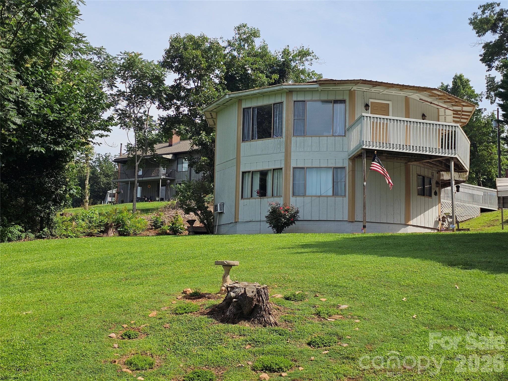 main property photo 16