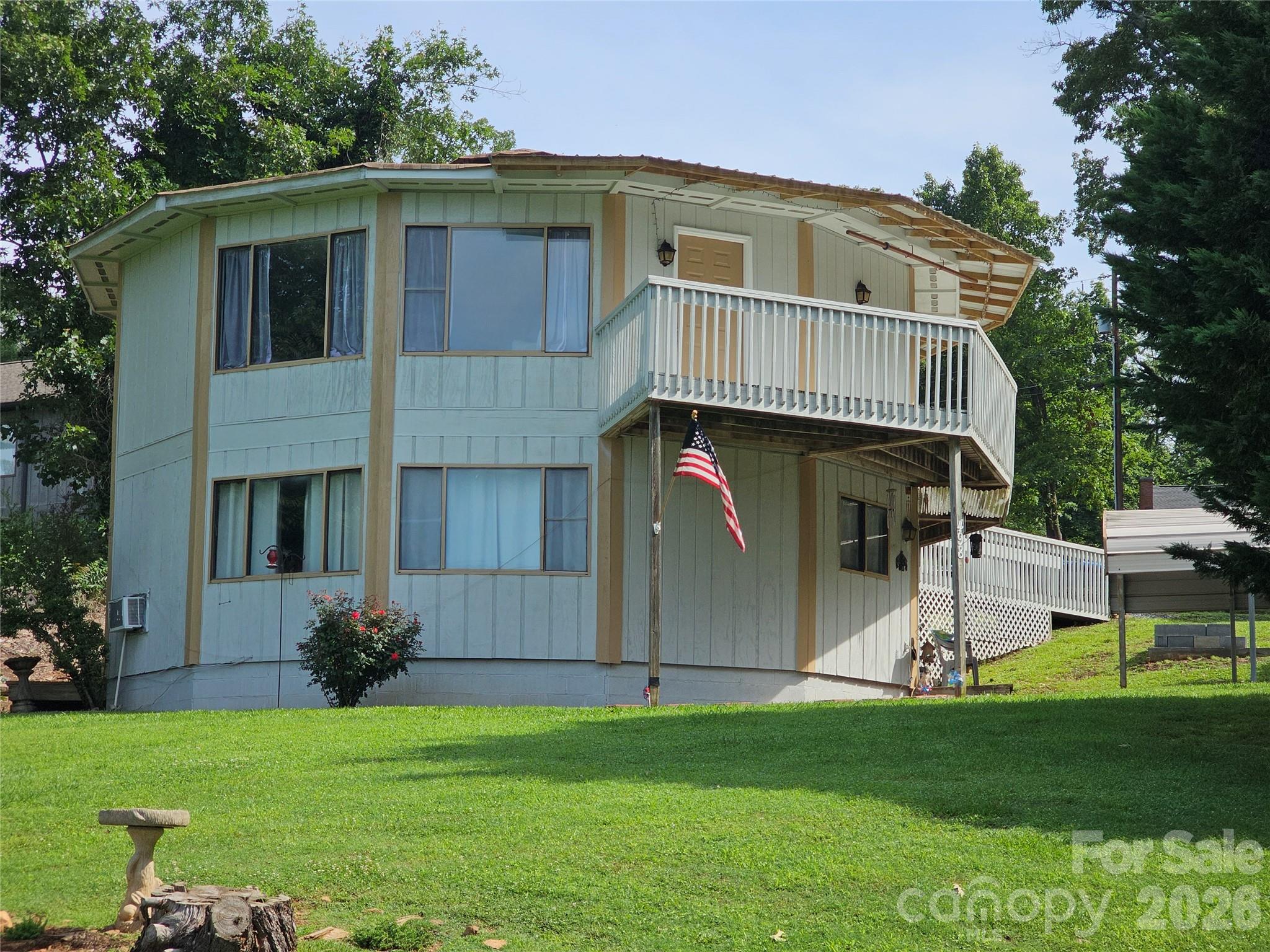 main property photo 9