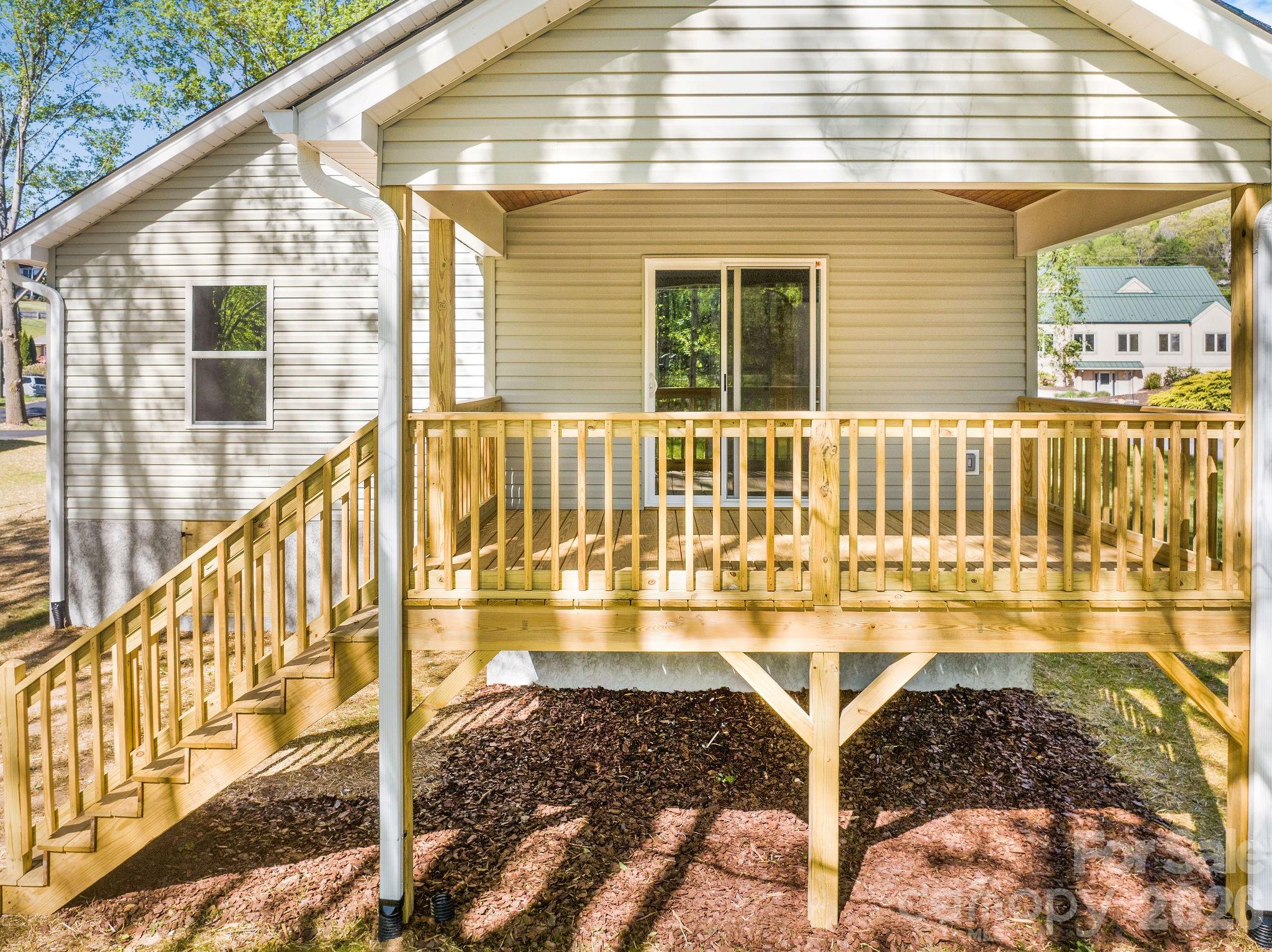 main property photo 29