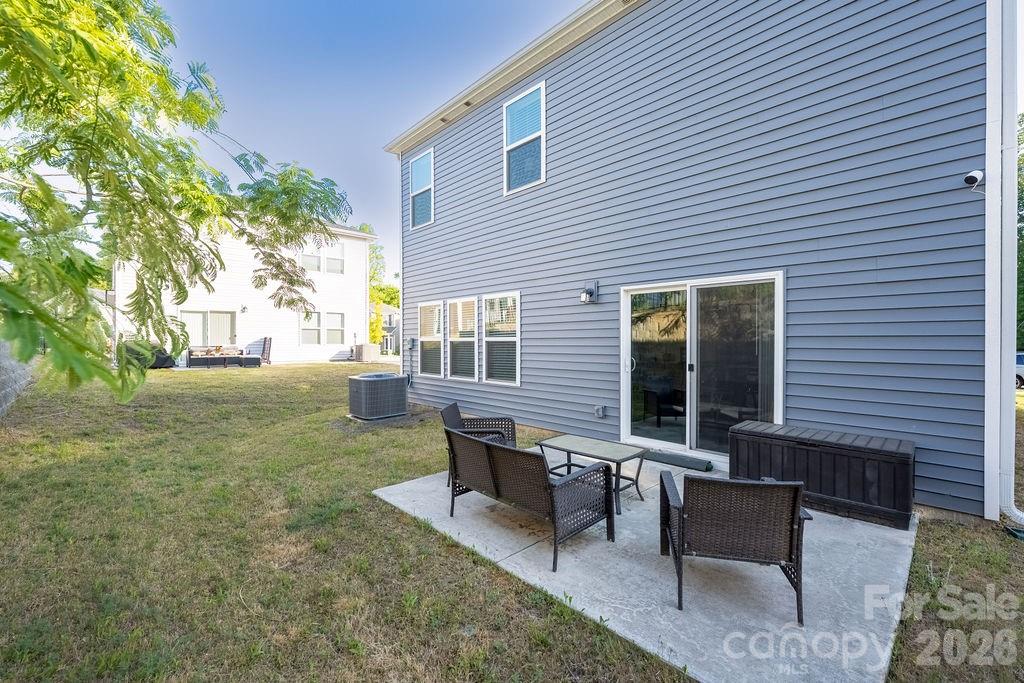 main property photo 30