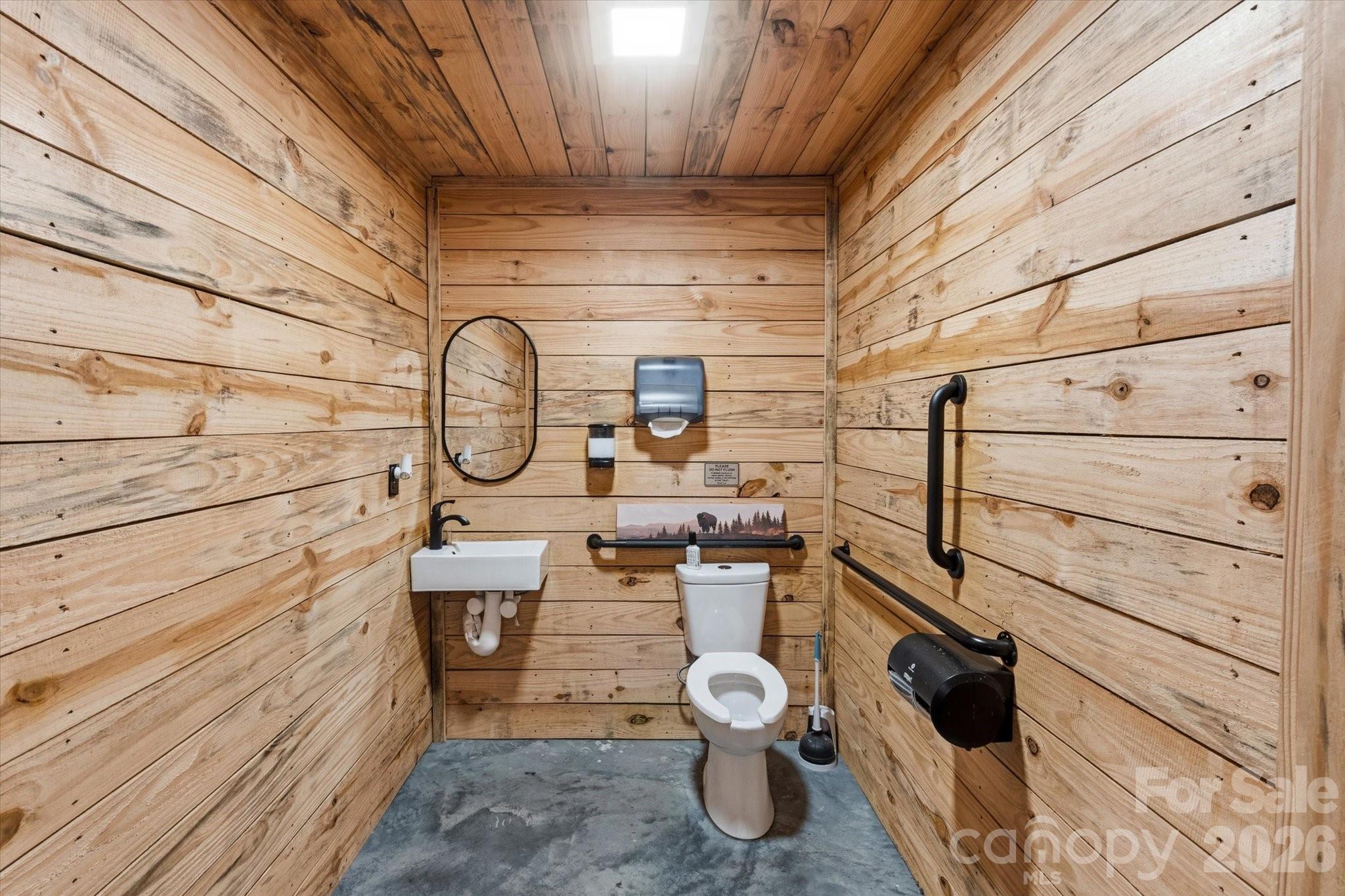 main property photo 18