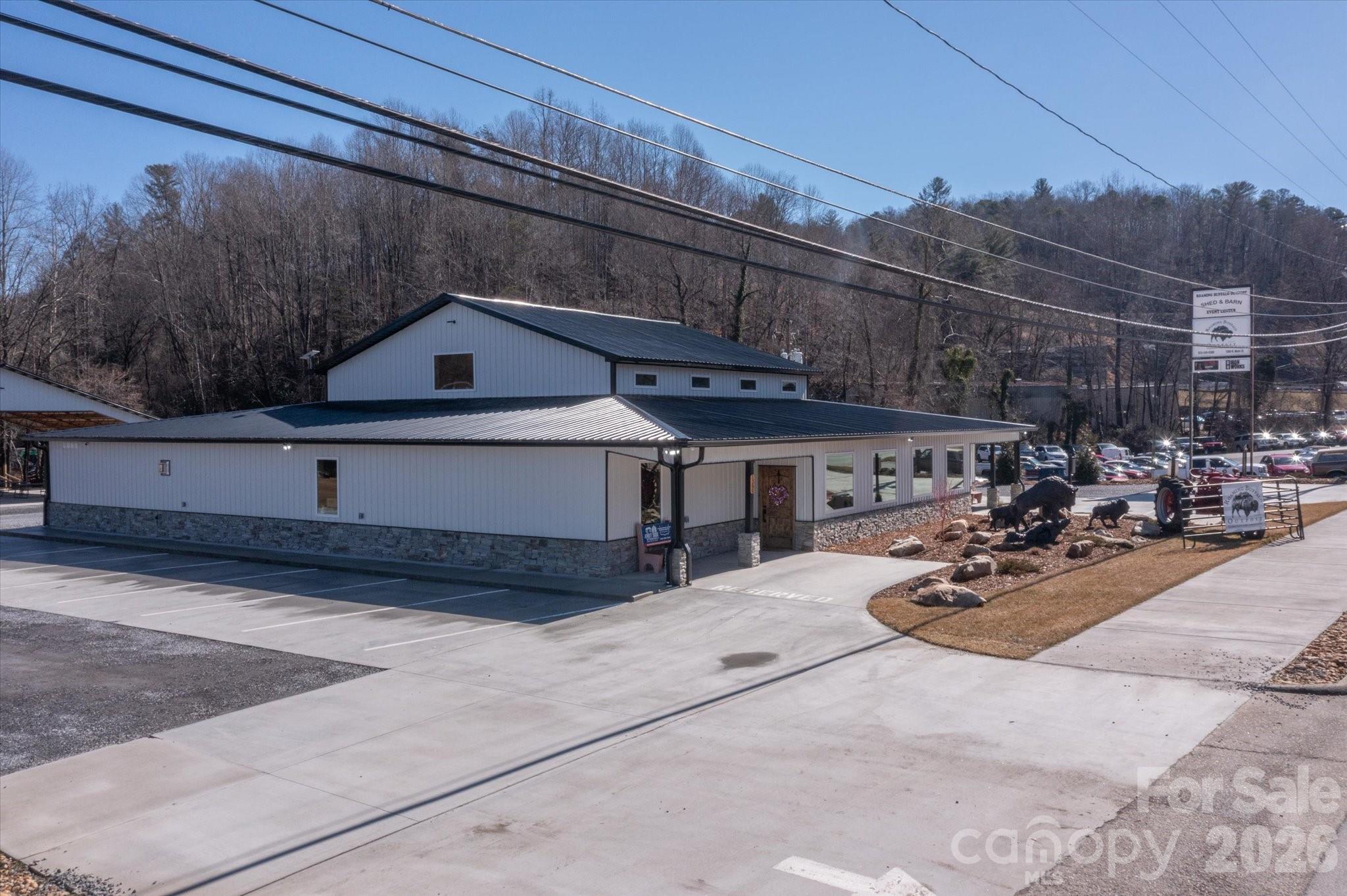 main property photo 30