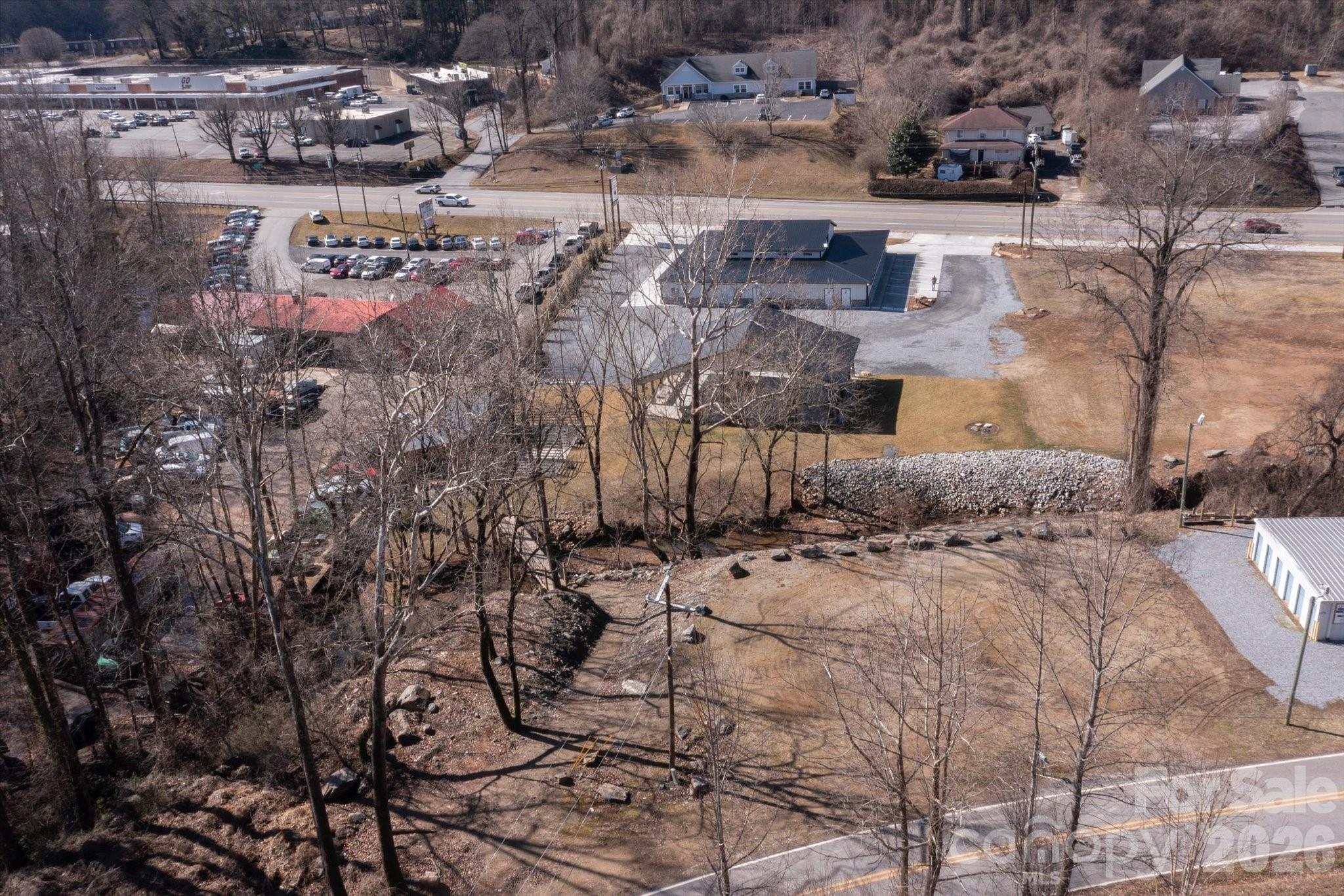 main property photo 32