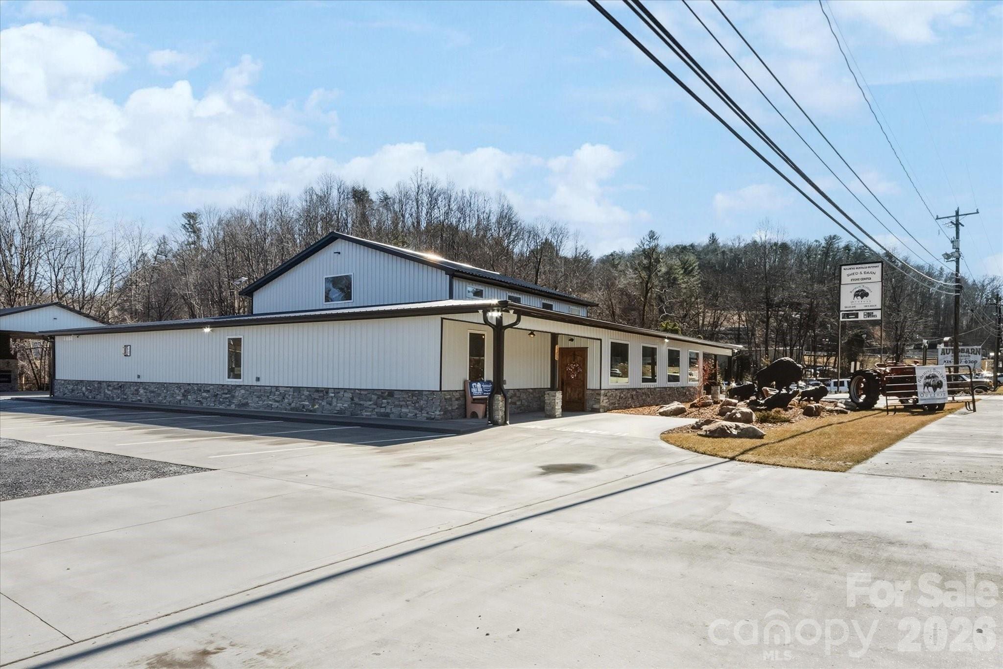 main property photo 36