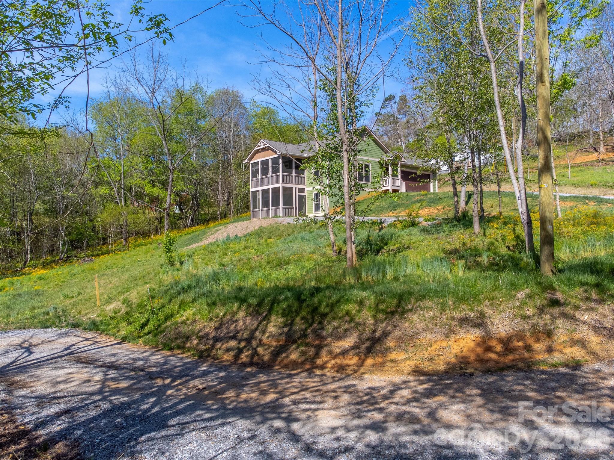 main property photo 4