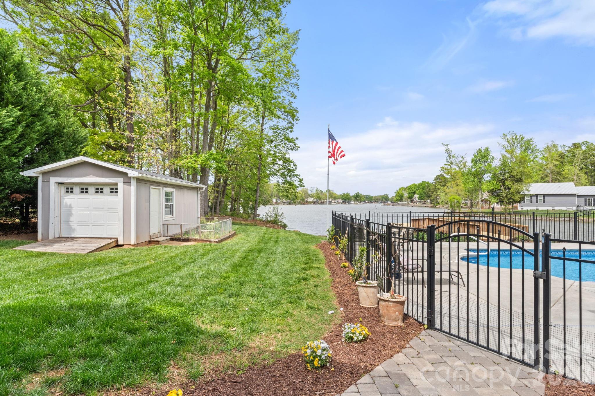 main property photo 31