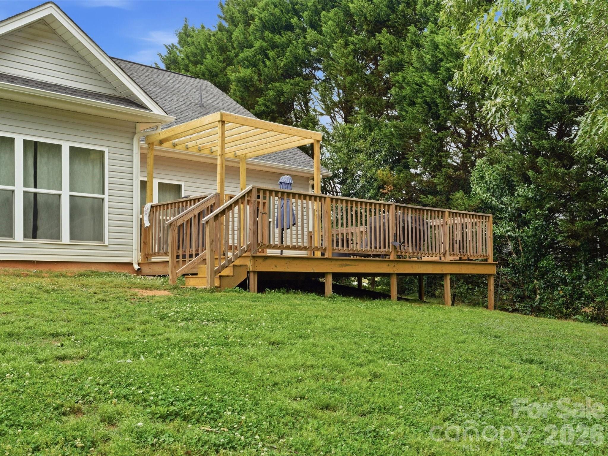 main property photo 4