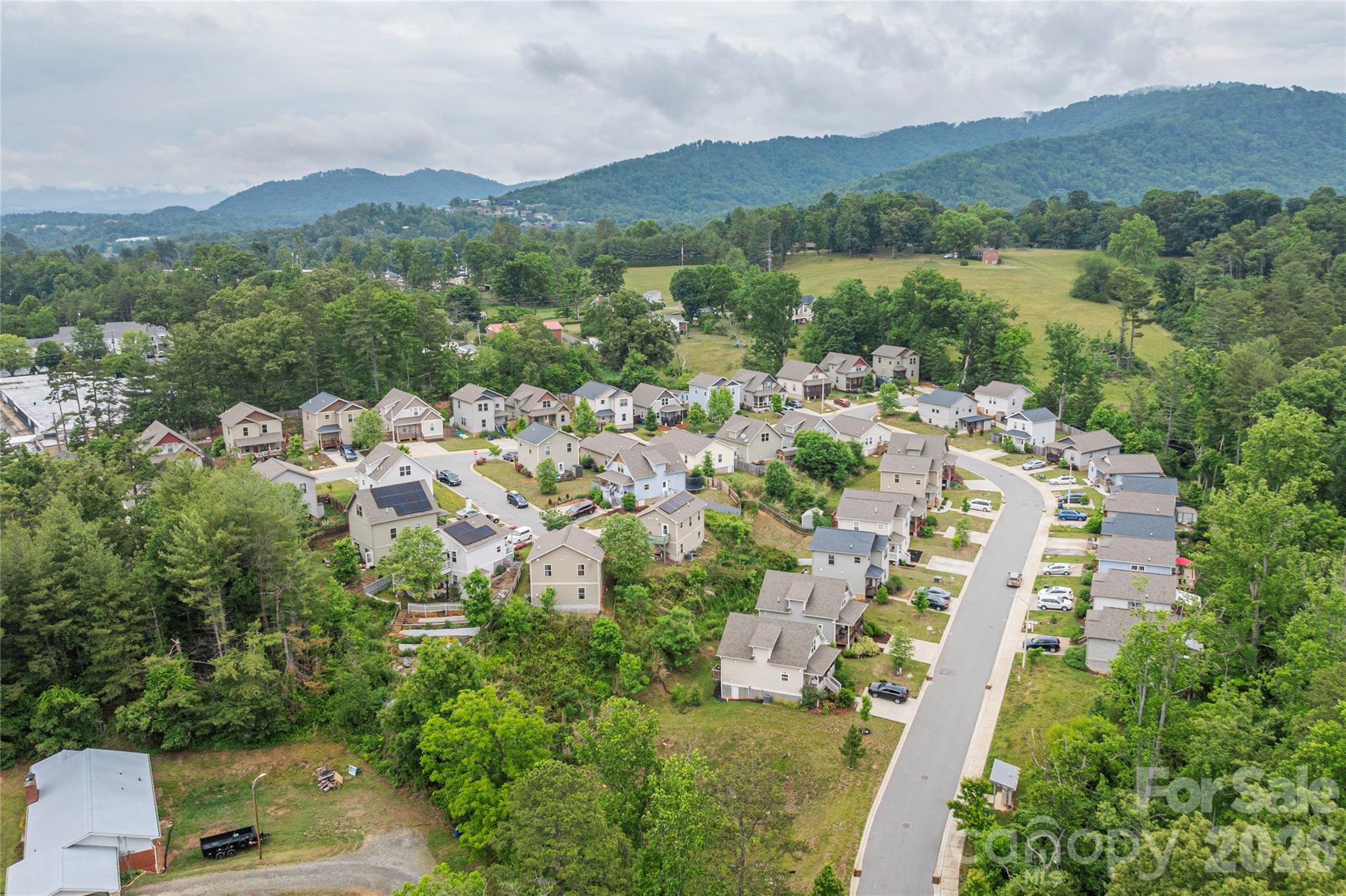 main property photo 40