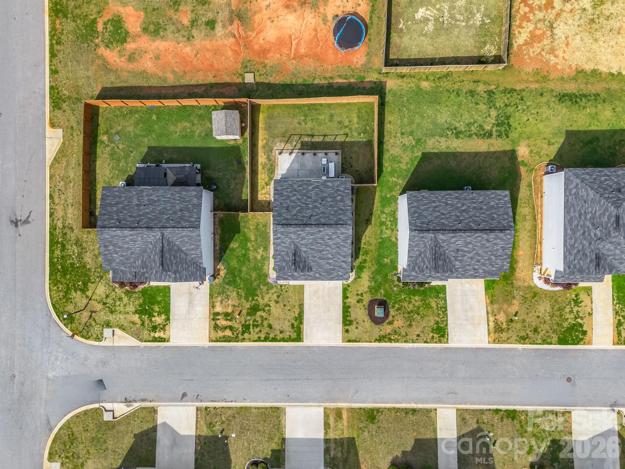 main property photo 41