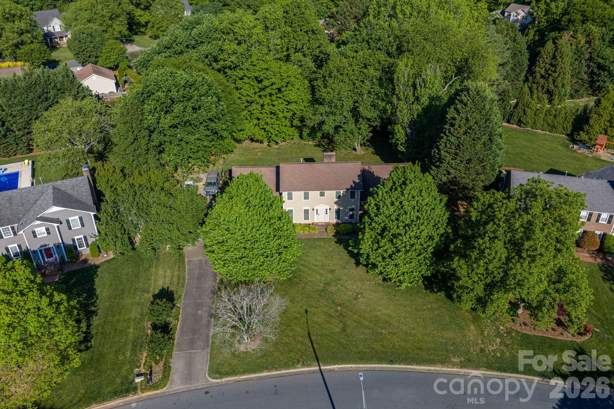 main property photo 40