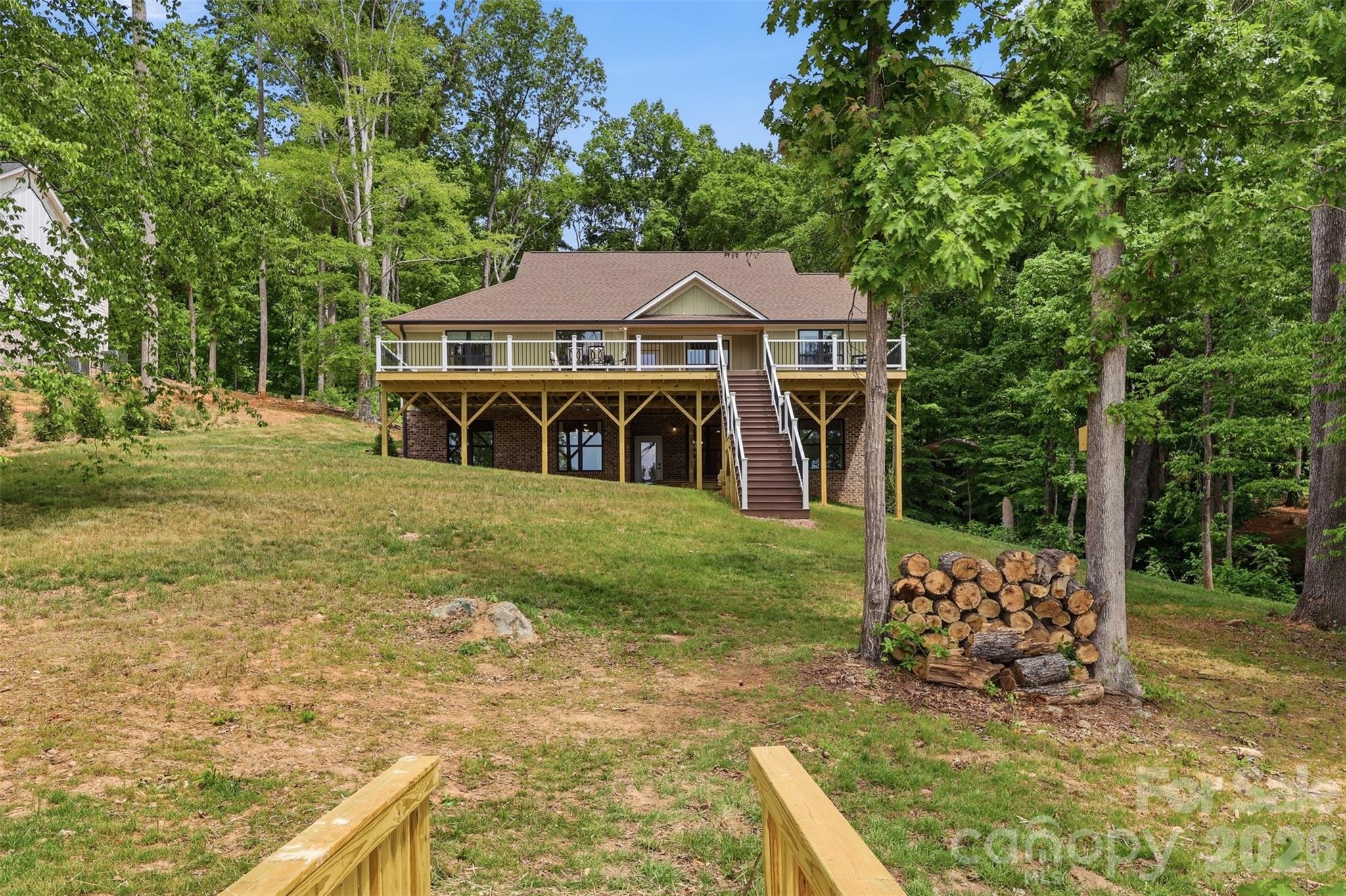 main property photo 41