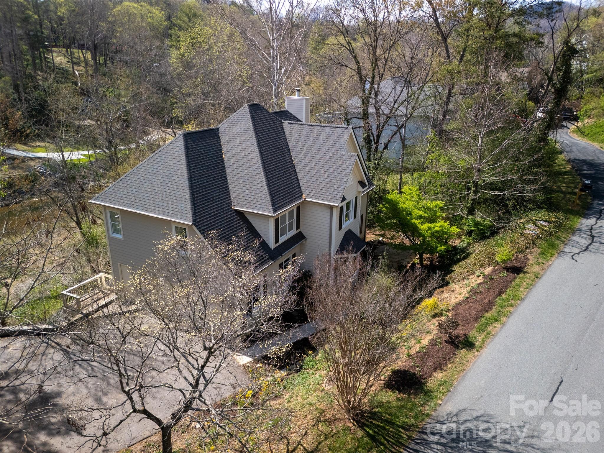 main property photo 45
