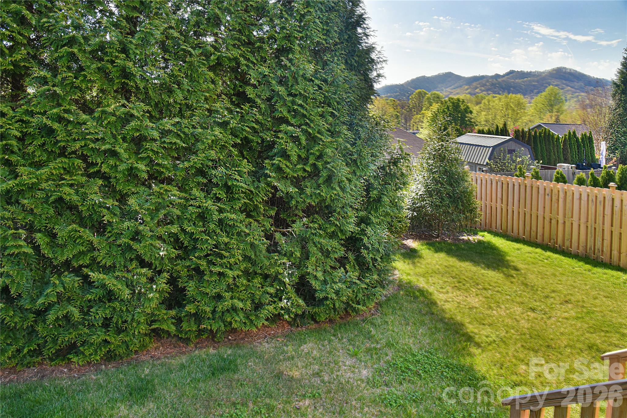 main property photo 13