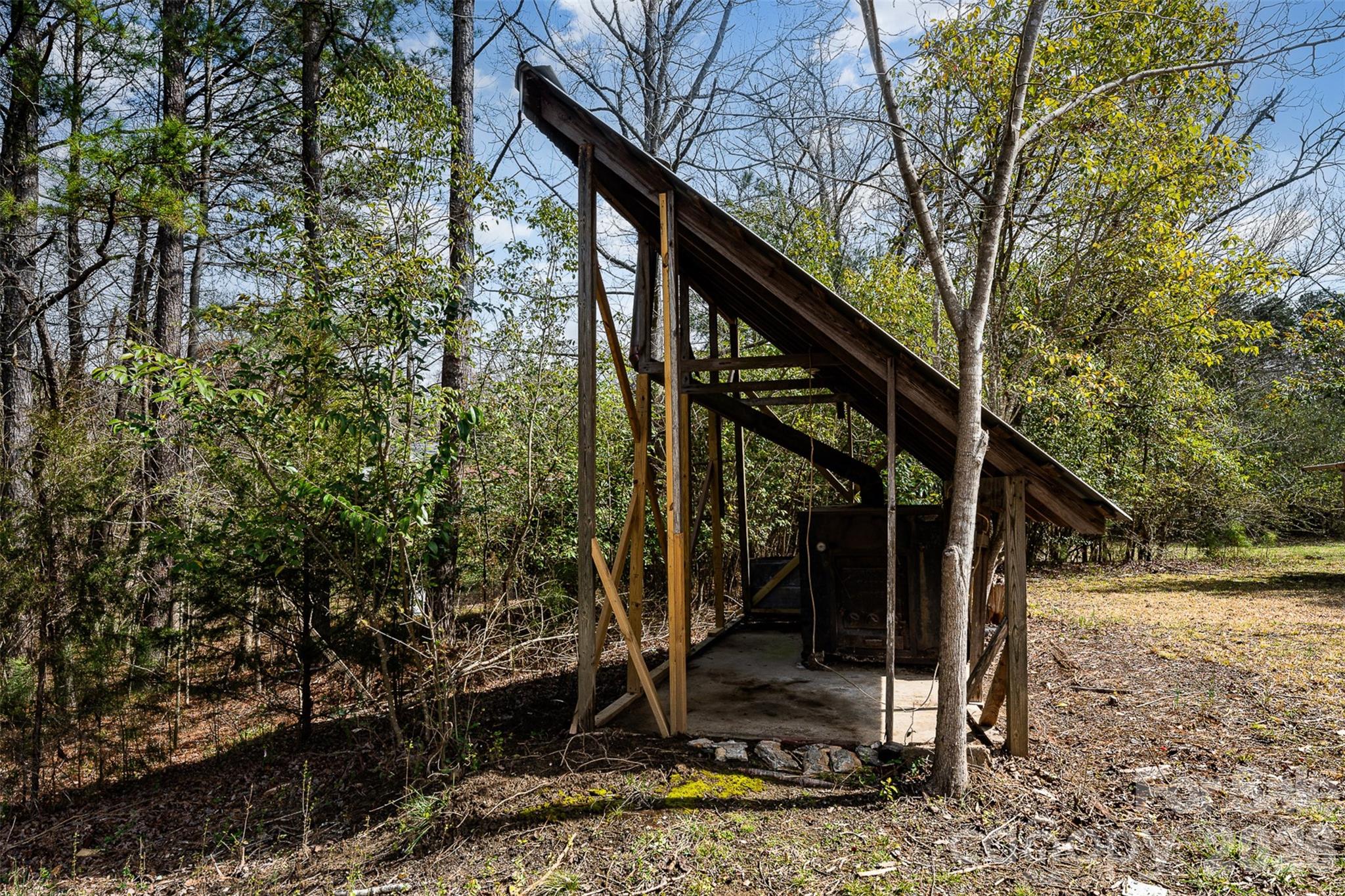 main property photo 38