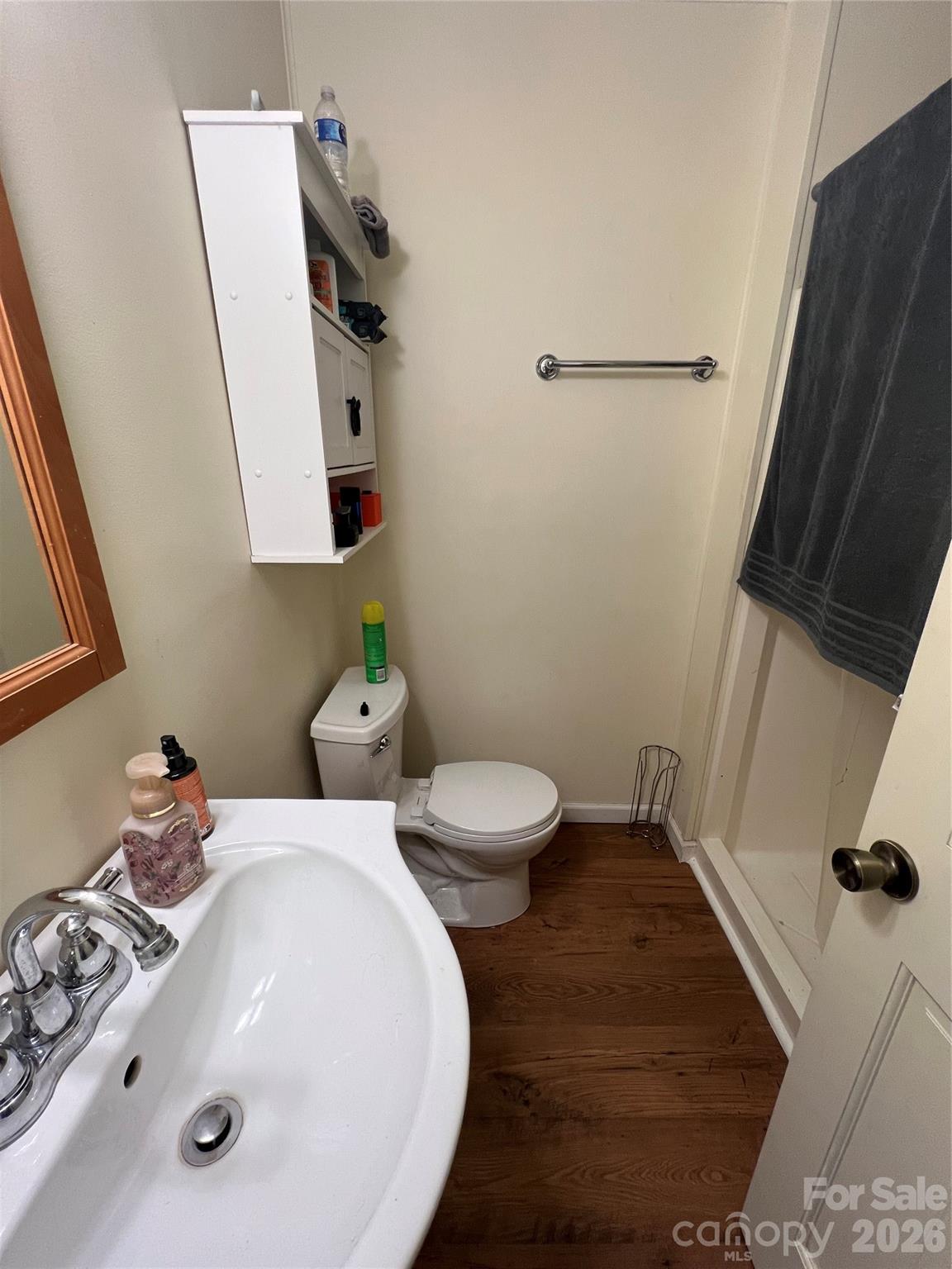 main property photo 8