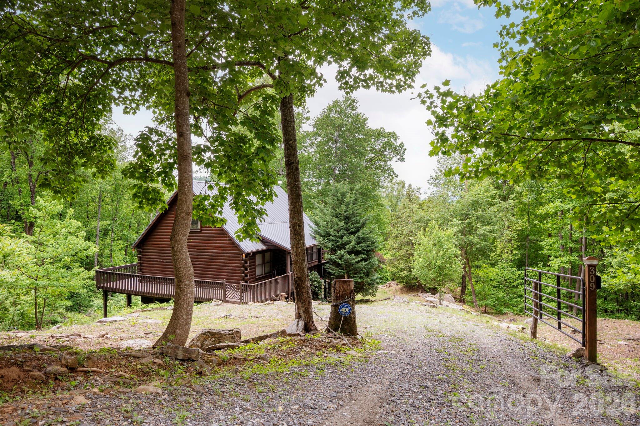 main property photo 28