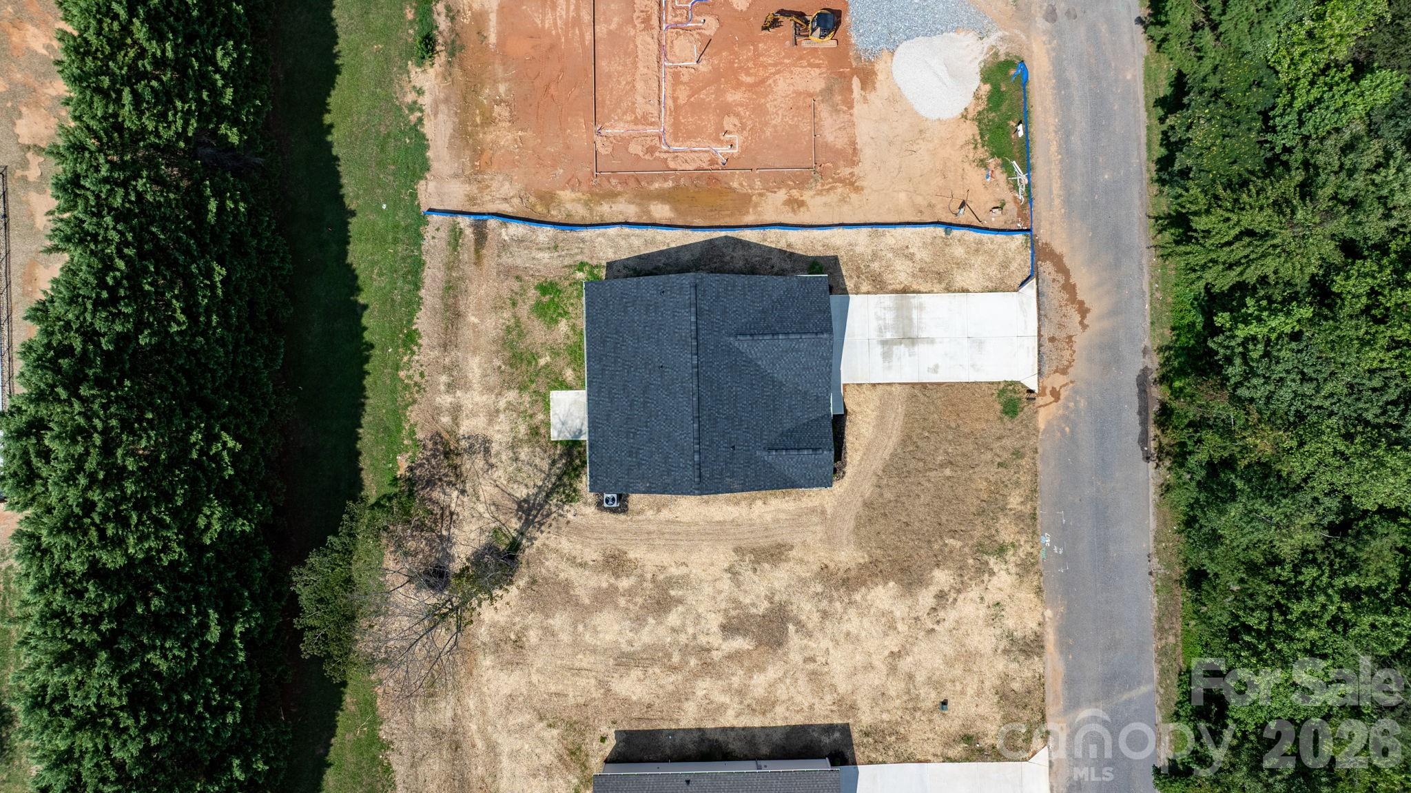 main property photo 16