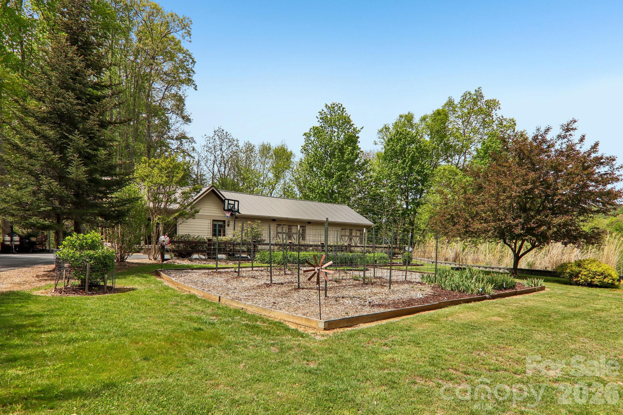 main property photo 38