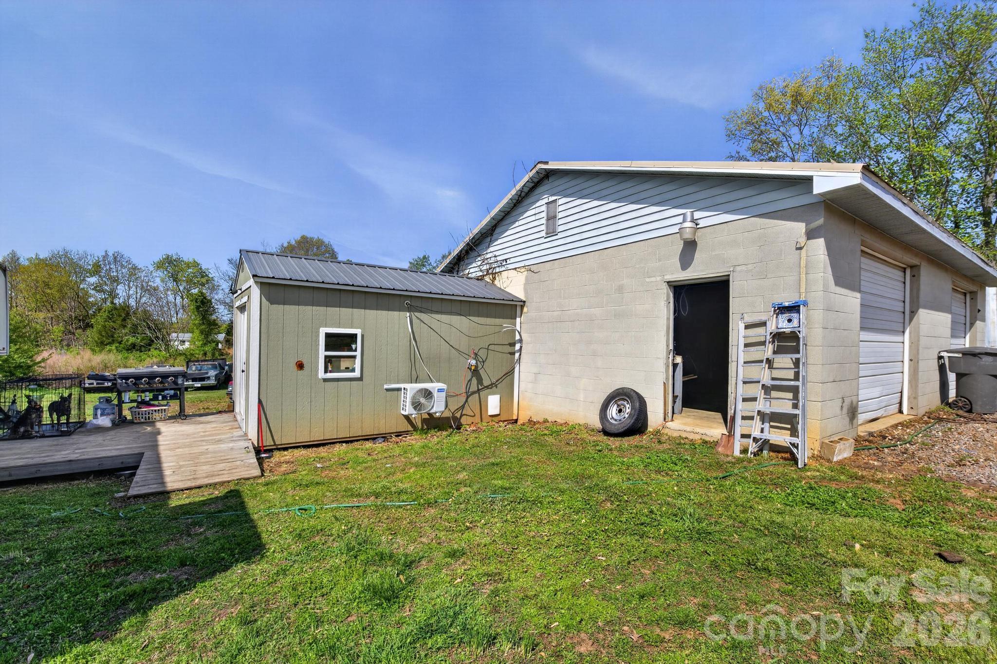 main property photo 18