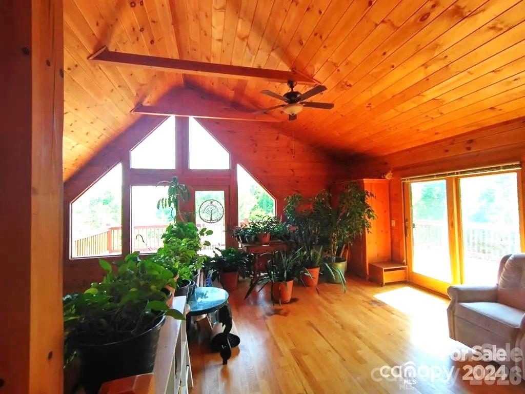 main property photo 27