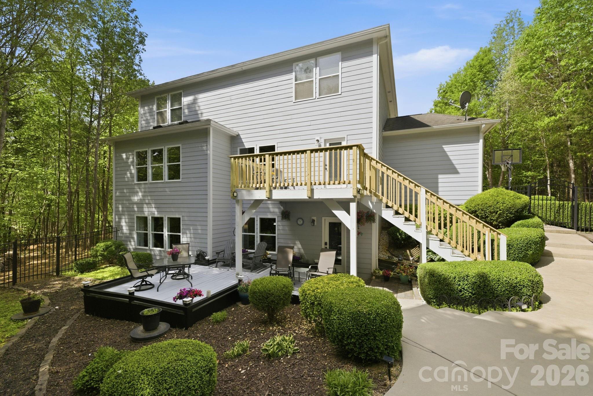 main property photo 46