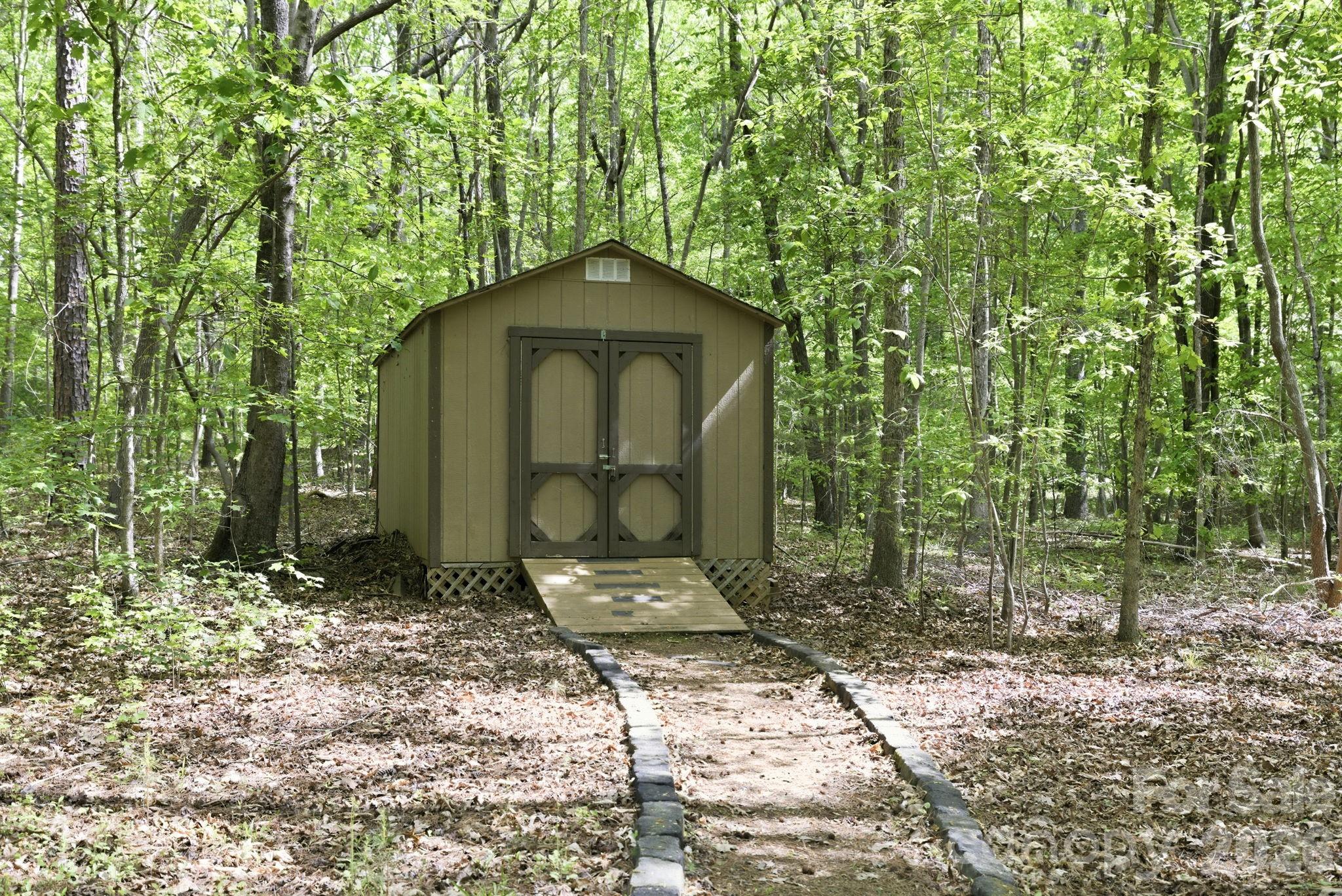 main property photo 47