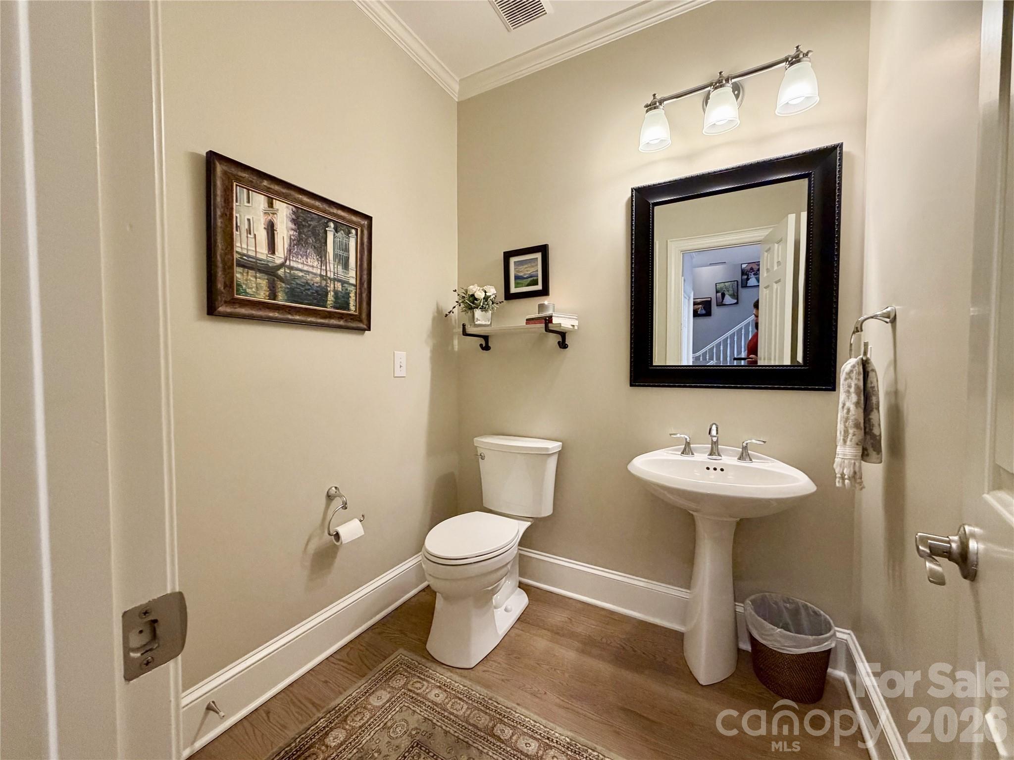 main property photo 4
