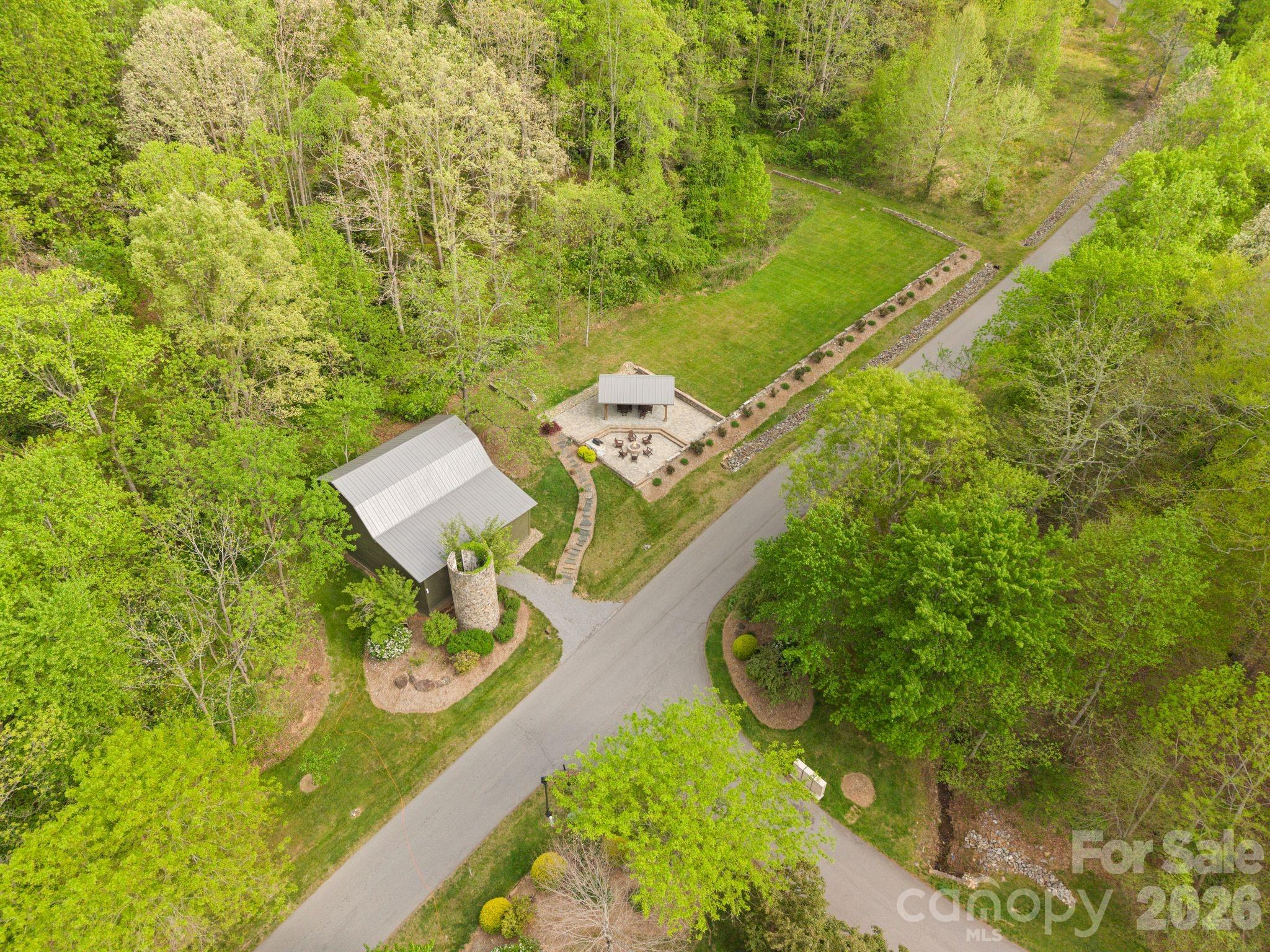 main property photo 37
