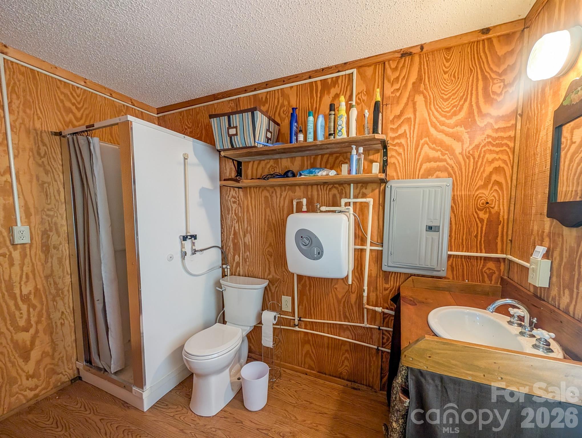 main property photo 41