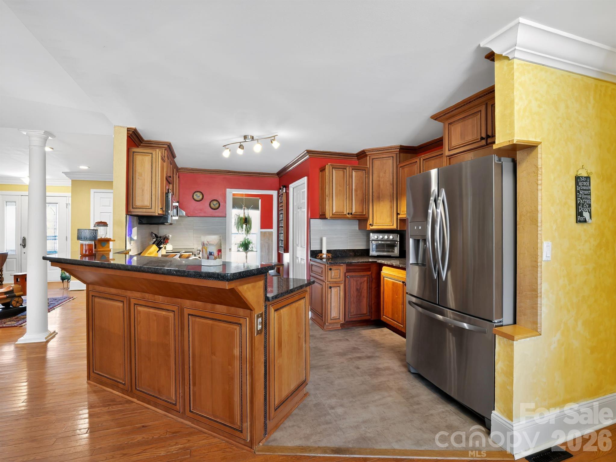 main property photo 7