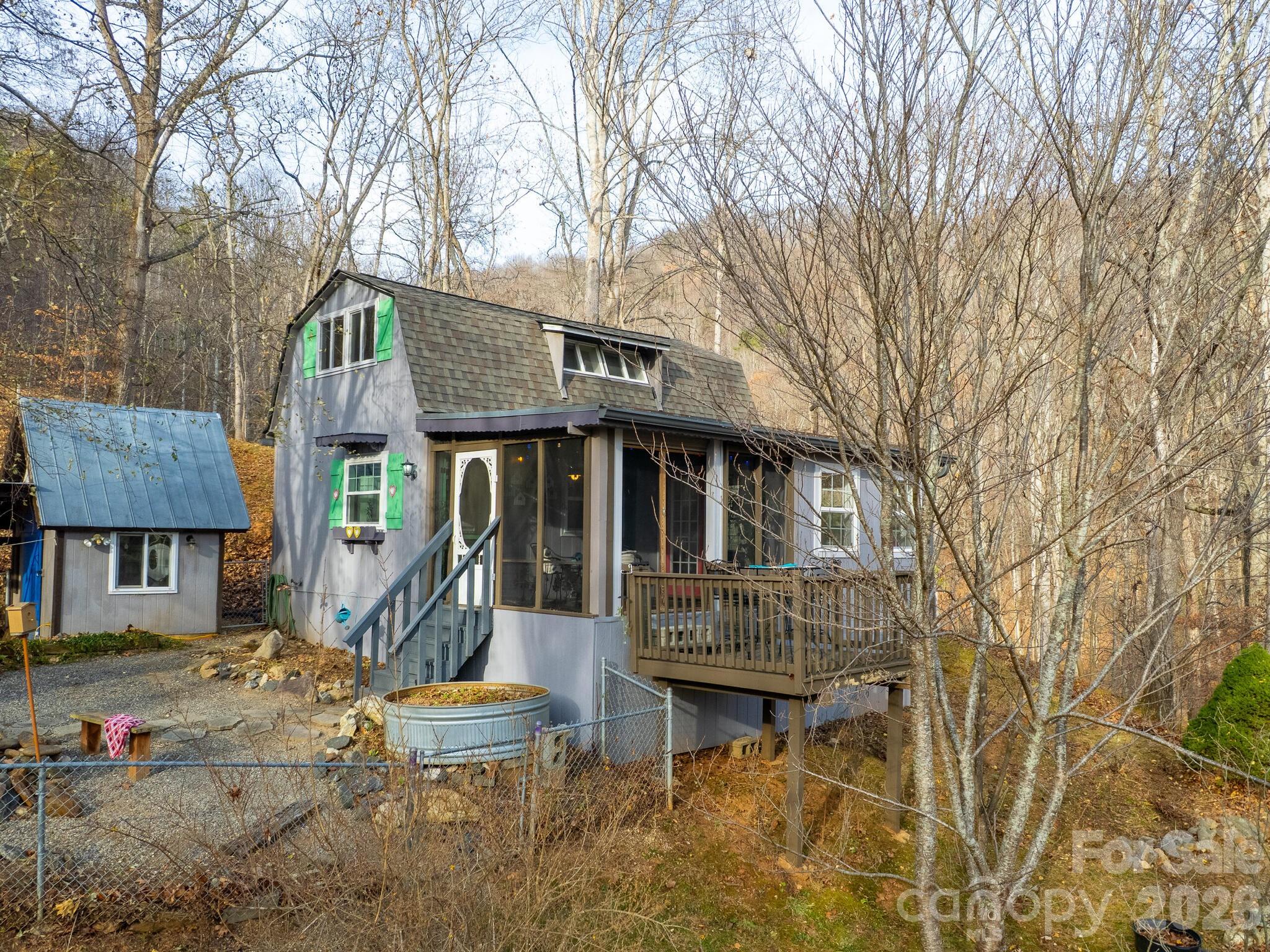 main property photo 35