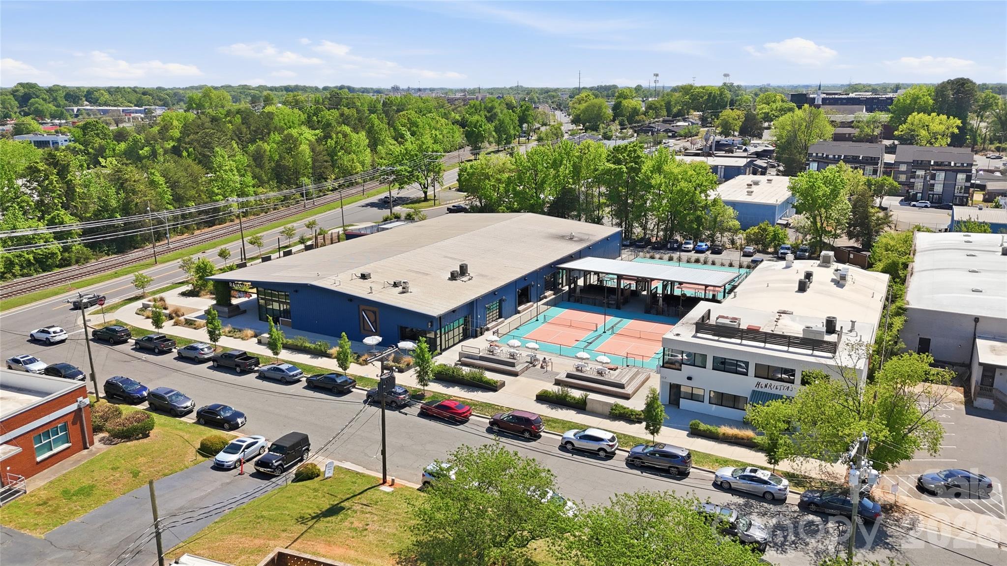 main property photo 18