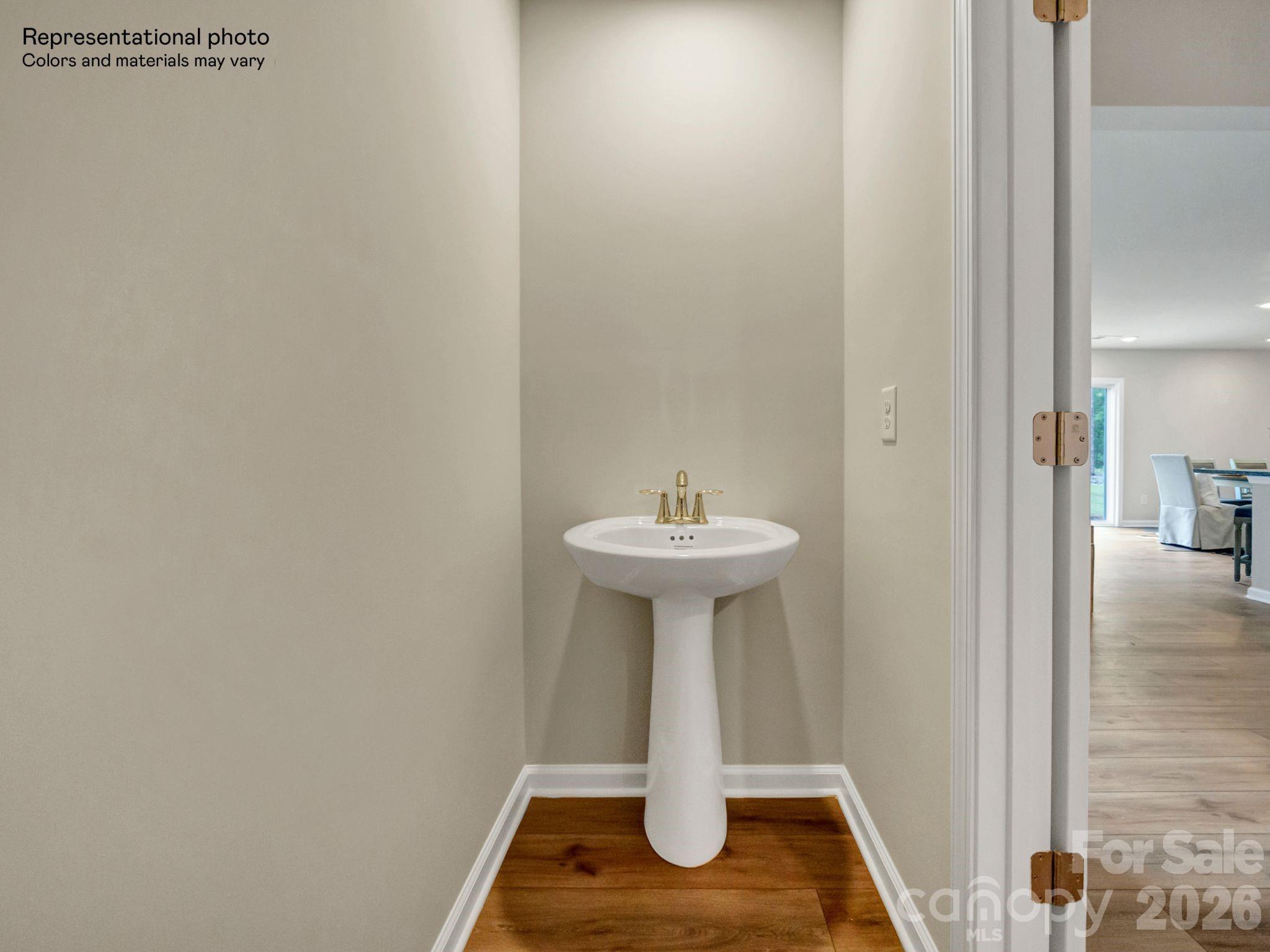 main property photo 5