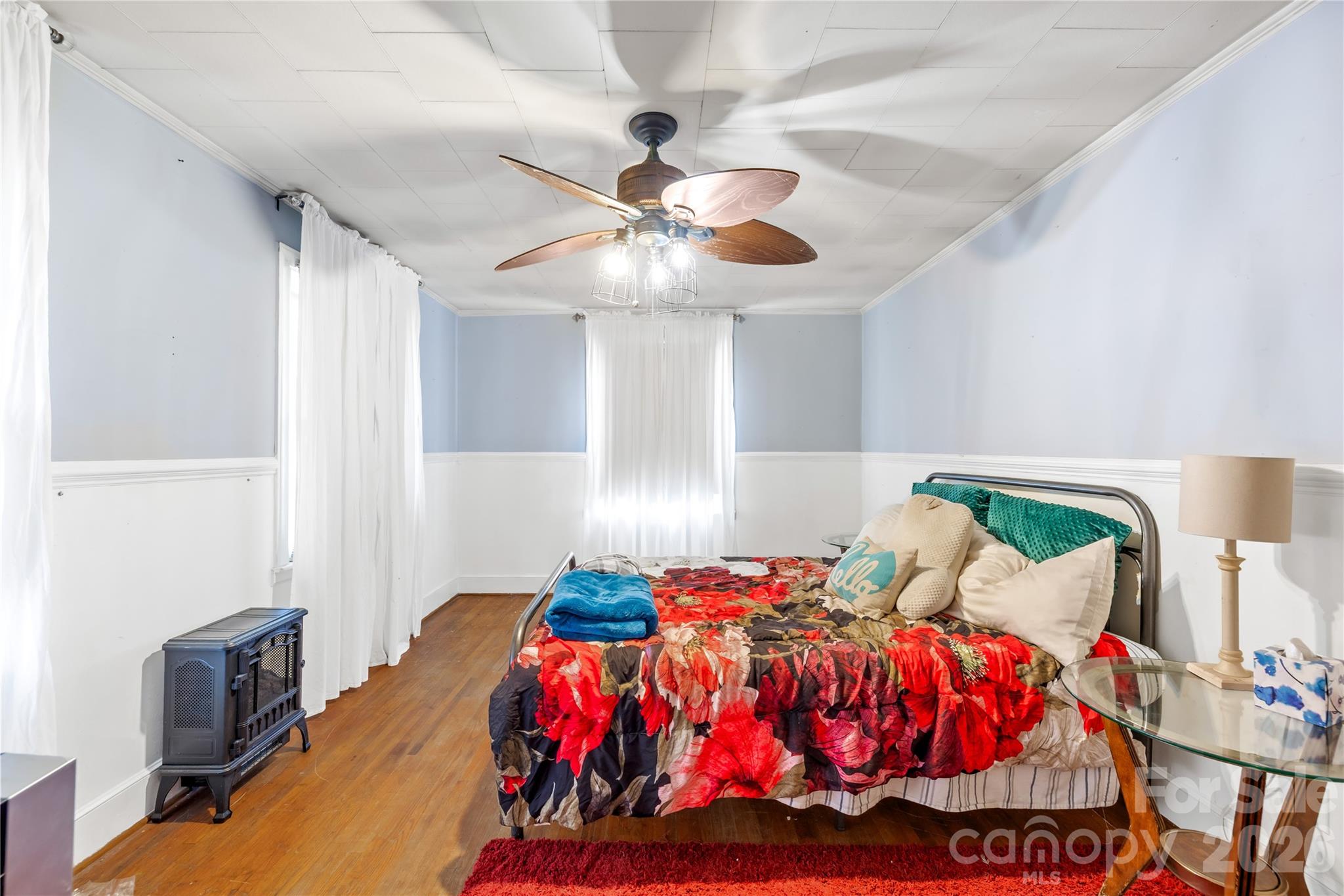 main property photo 27